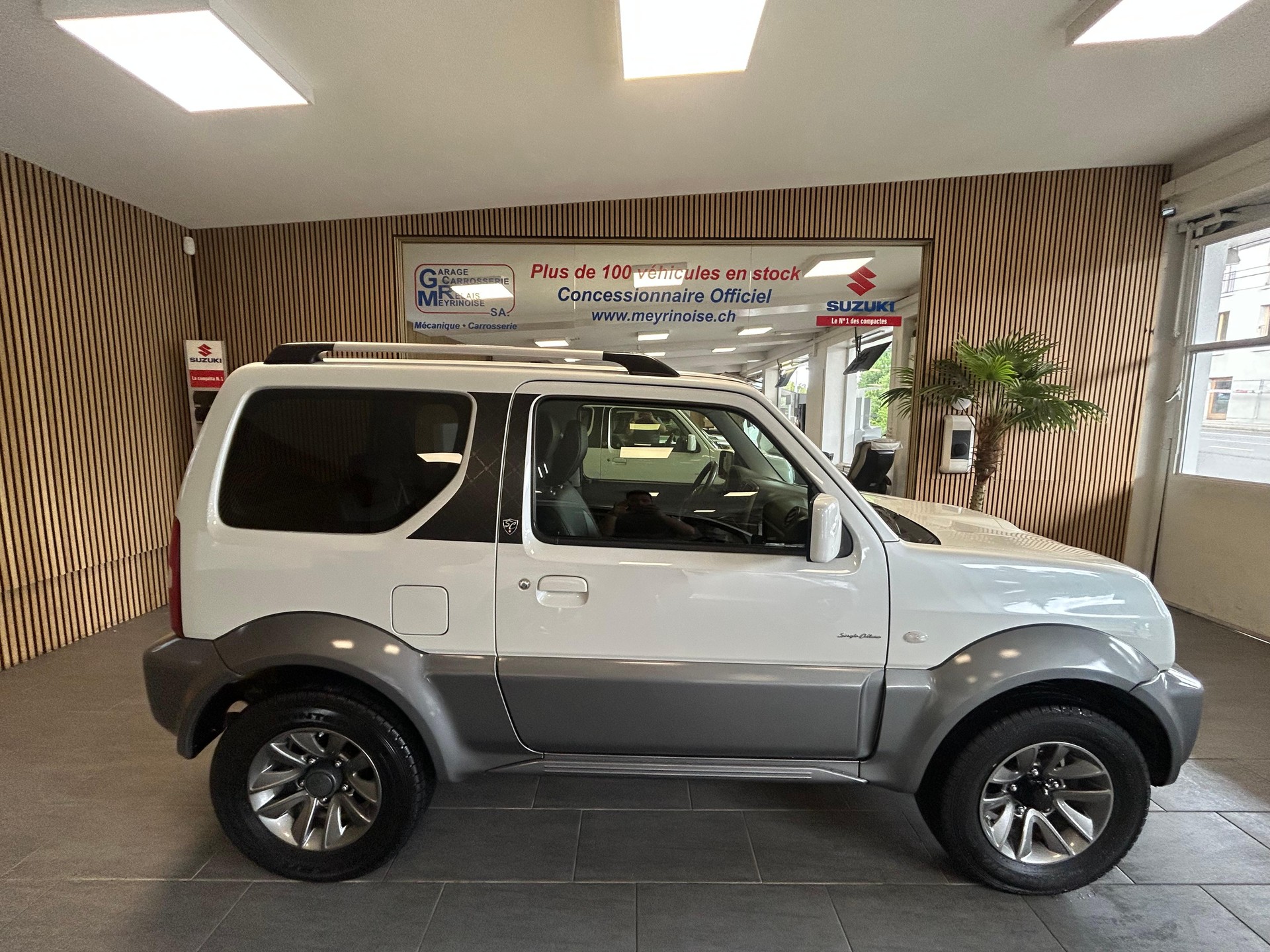 SUZUKI Jimny Wagon 1.3 4WD Sergio Cellano Top 4 PLACES/4 SITZE-image-0