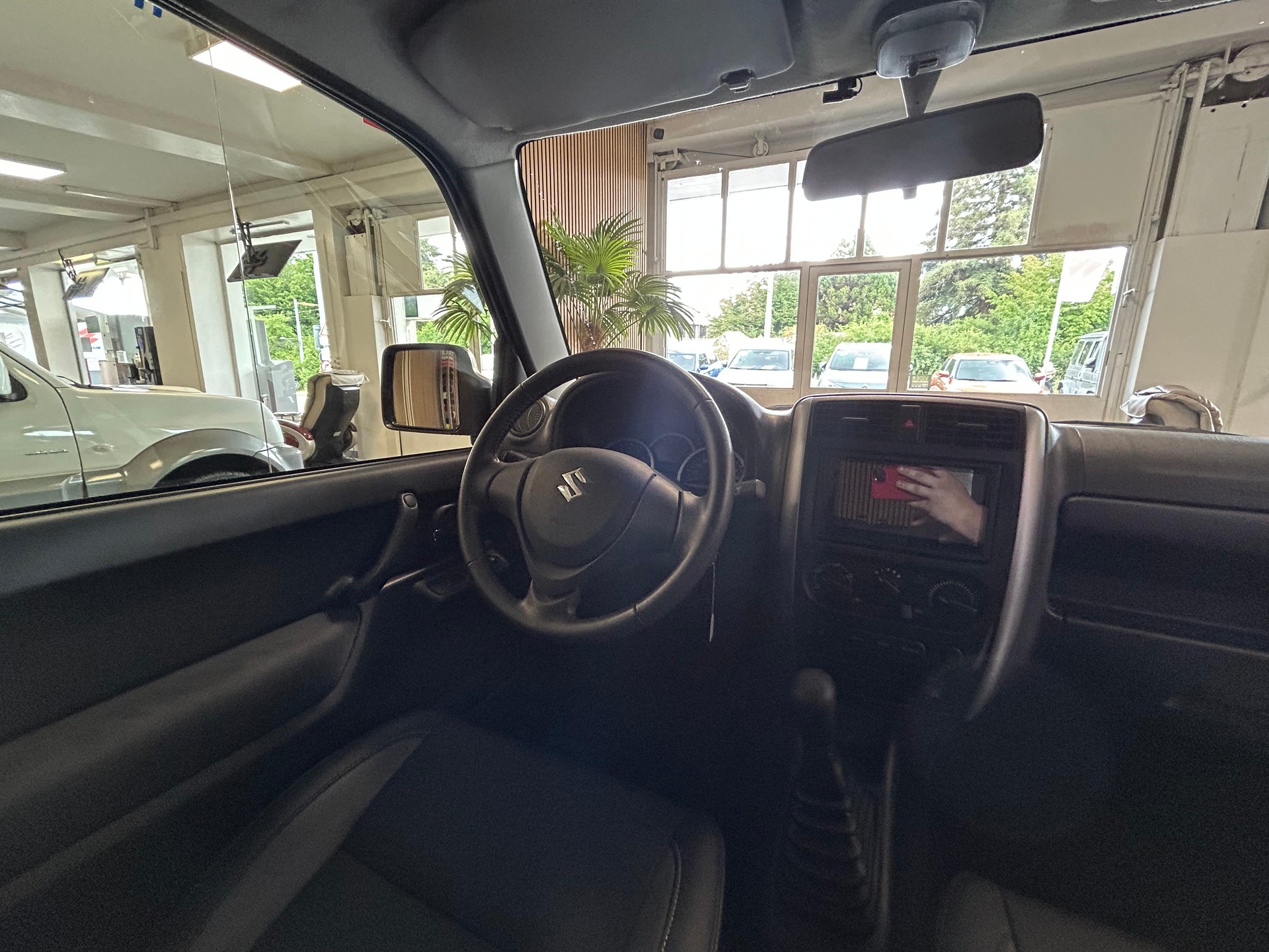 SUZUKI Jimny Wagon 1.3 4WD Sergio Cellano Top 4 PLACES/4 SITZE-image-7