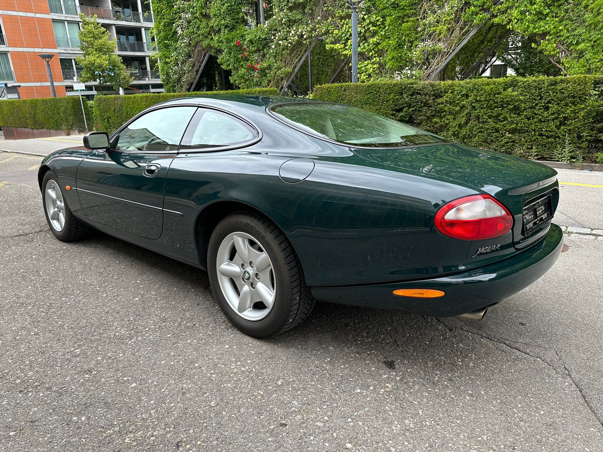 JAGUAR XK8 4.0-image-2