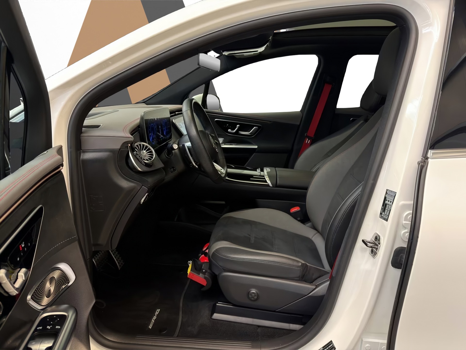 MERCEDES-BENZ EQE SUV AMG 43 4 Matic-image-21