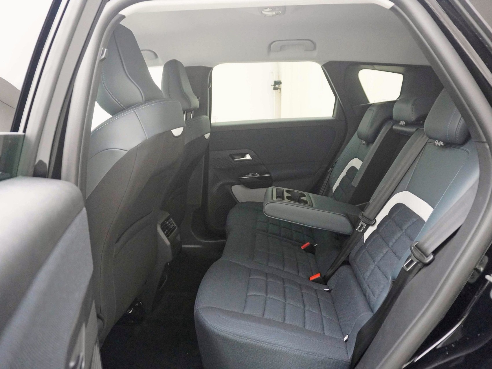 CITROEN C5 Aircross e-Plus-image-17