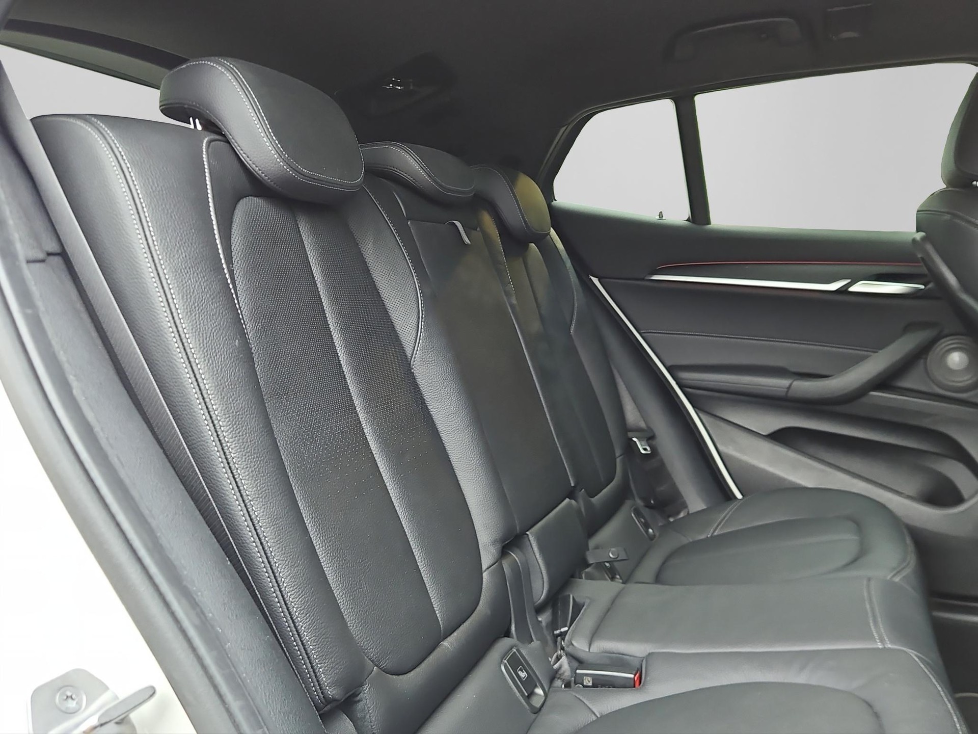 BMW X2 xDrive 20d M Sport Steptronic-image-16