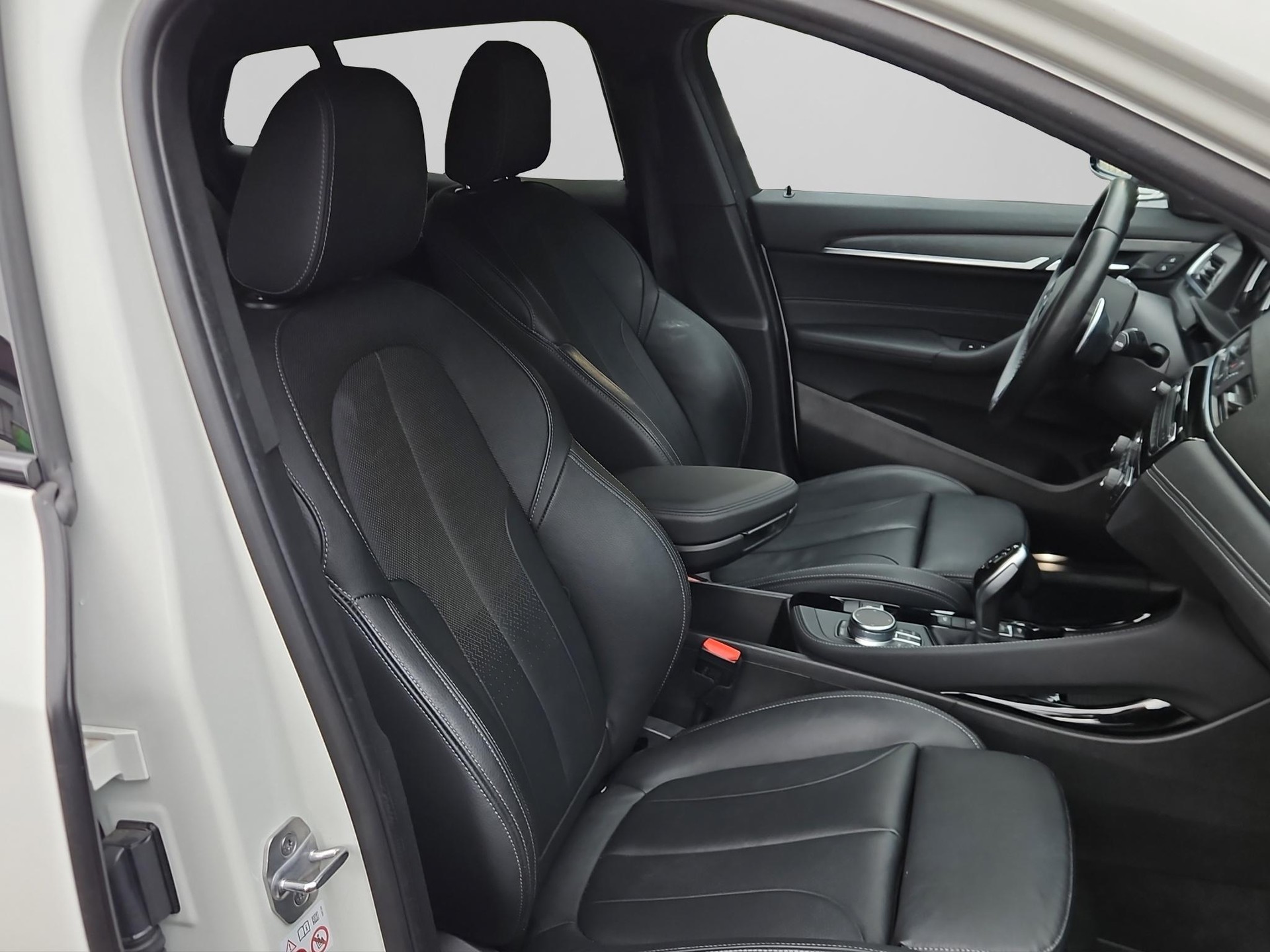 BMW X2 xDrive 20d M Sport Steptronic-image-15
