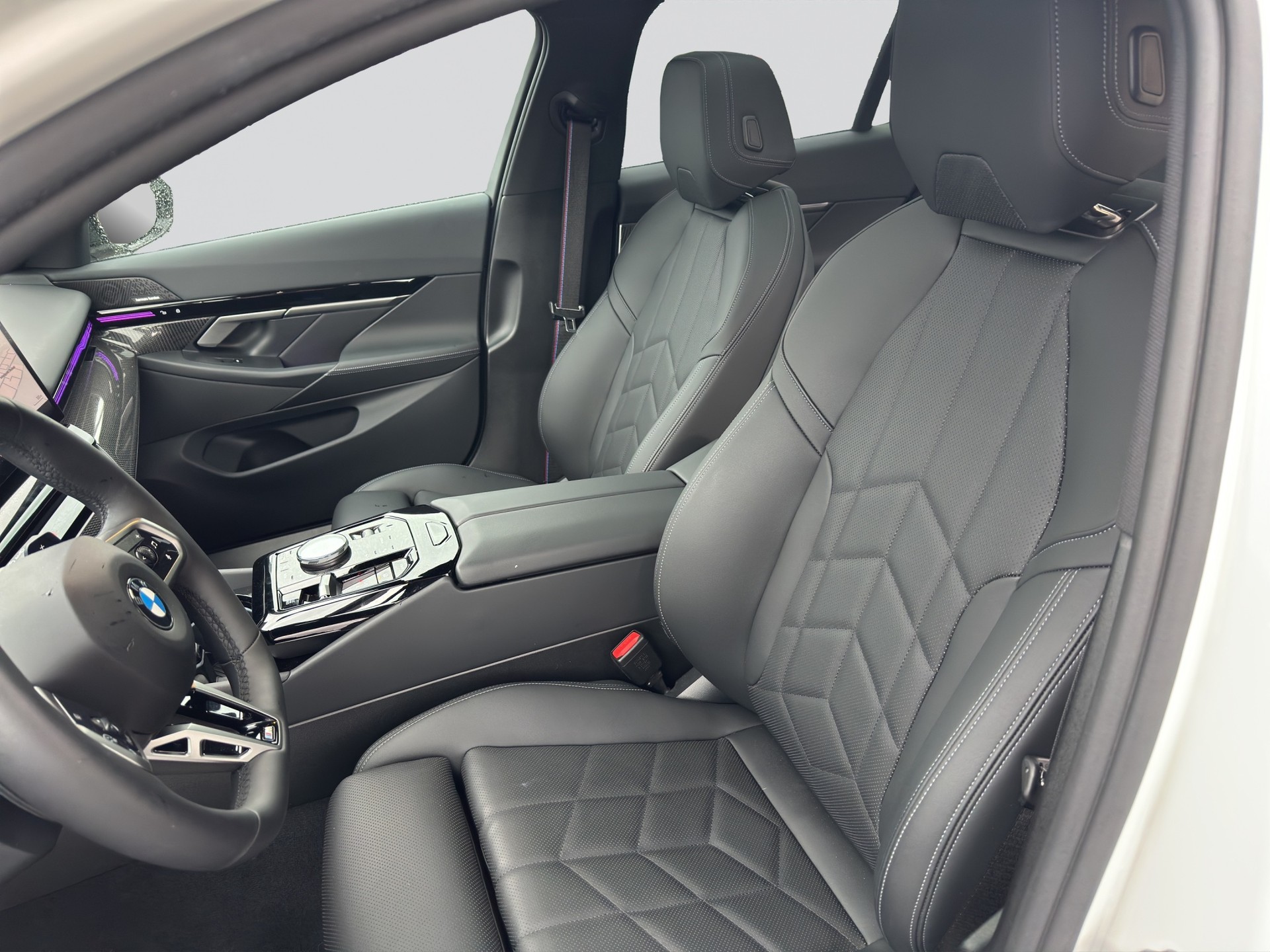 BMW 520i 48V M Sport Pro Steptronic-image-5