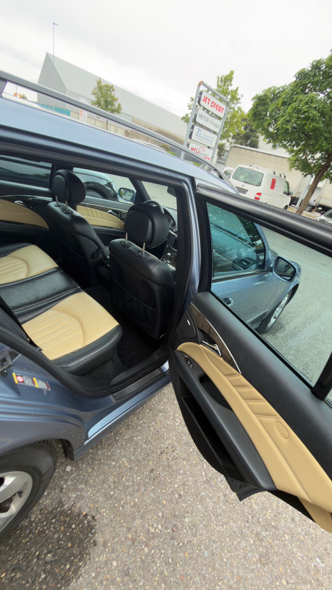 MERCEDES-BENZ E 350 Avantgarde 4Matic Automatic-image-7