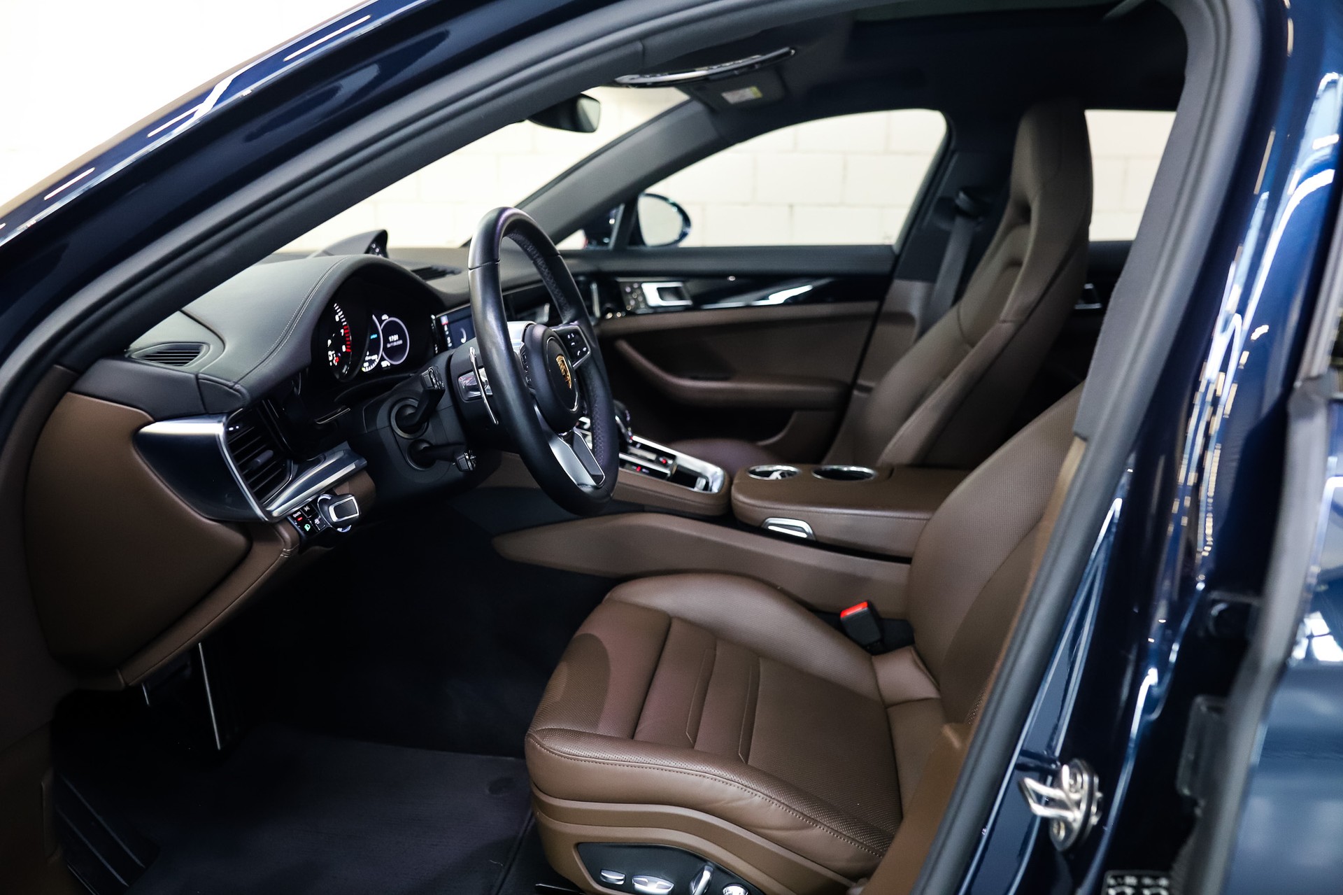 PORSCHE Panamera 4 E-Hybrid Sport Turismo PDK-image-7