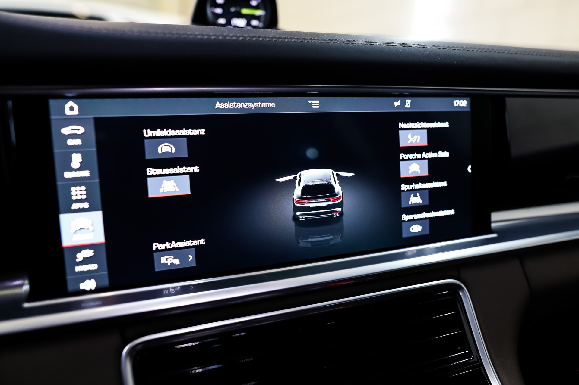 PORSCHE Panamera 4 E-Hybrid Sport Turismo PDK-image-12