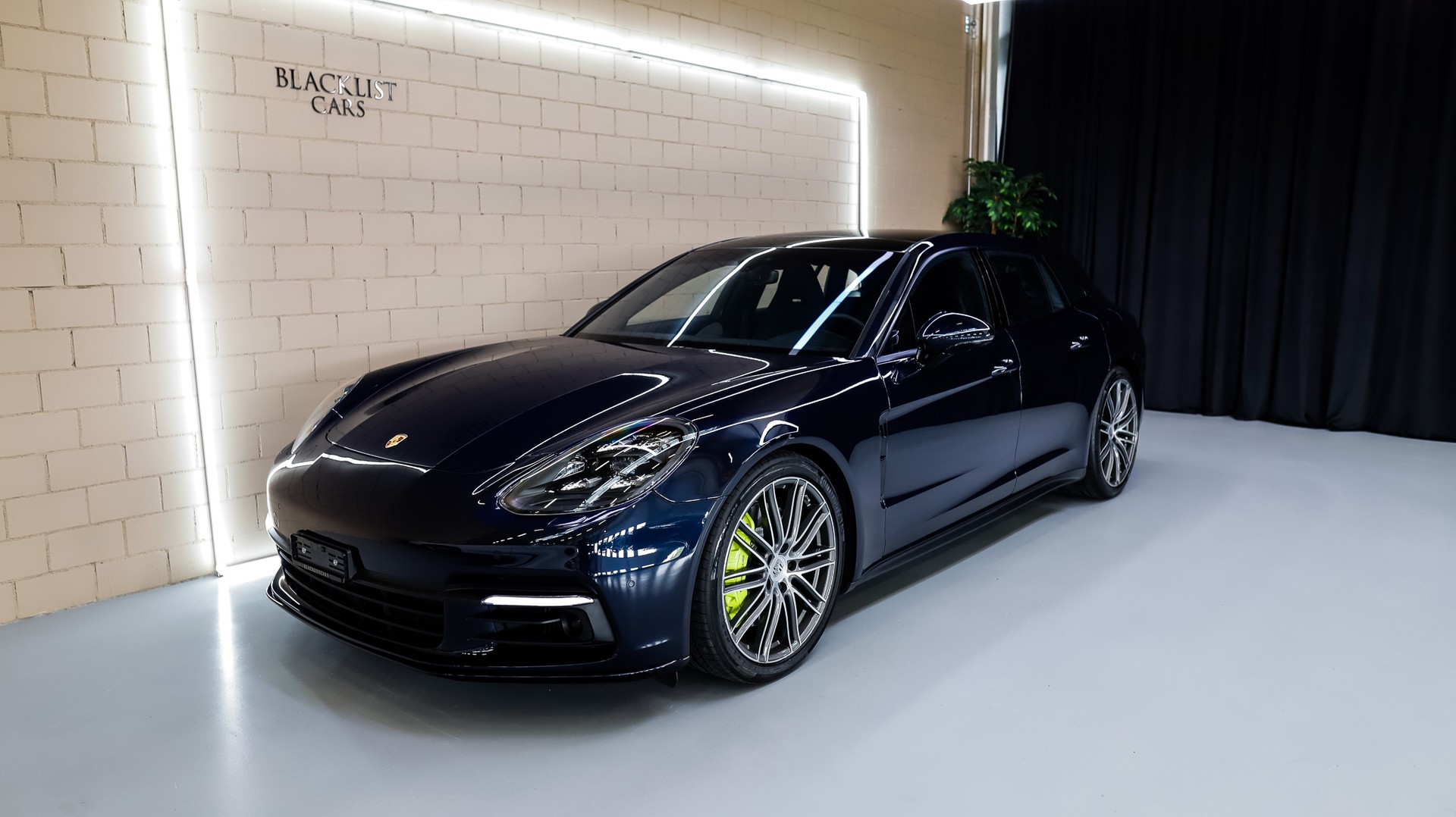 PORSCHE Panamera 4 E-Hybrid Sport Turismo PDK-image-0