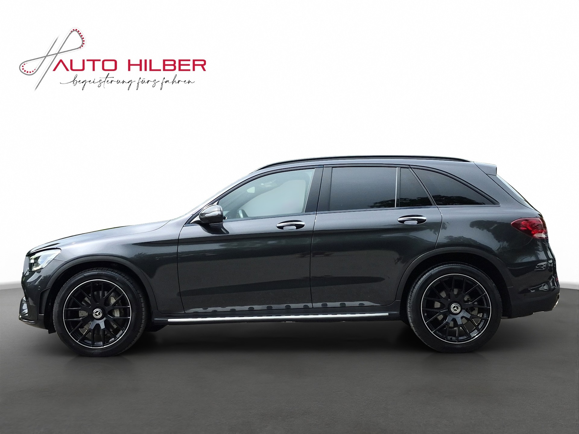 MERCEDES-BENZ GLC 300 d AMG Line 4Matic 9G-Tronic *Burmester/Anhängerkupplung*-image-1