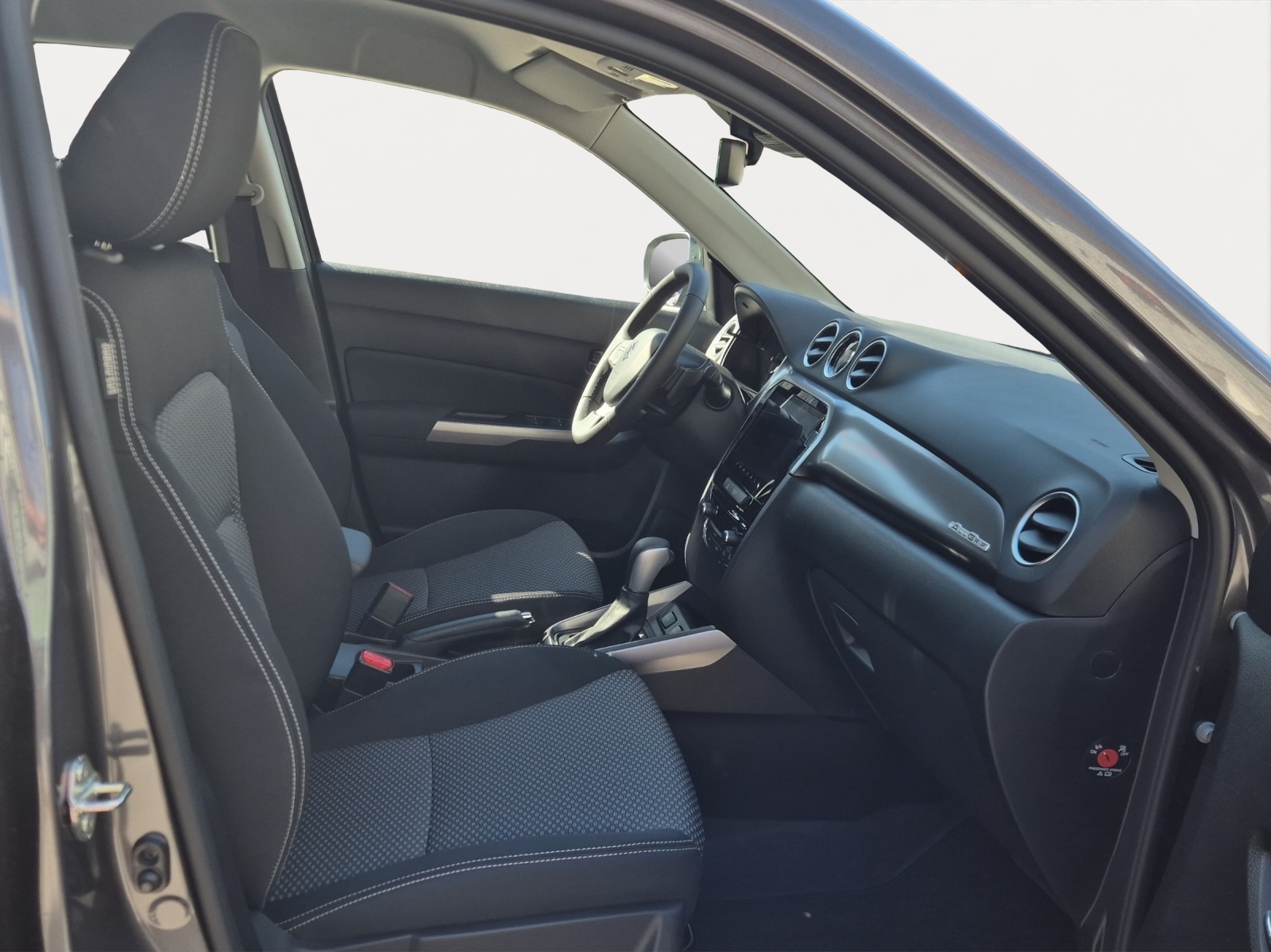 SUZUKI Vitara 1.4 Boosterjet Compact Top 4x4 Hybrid Automatic-image-12