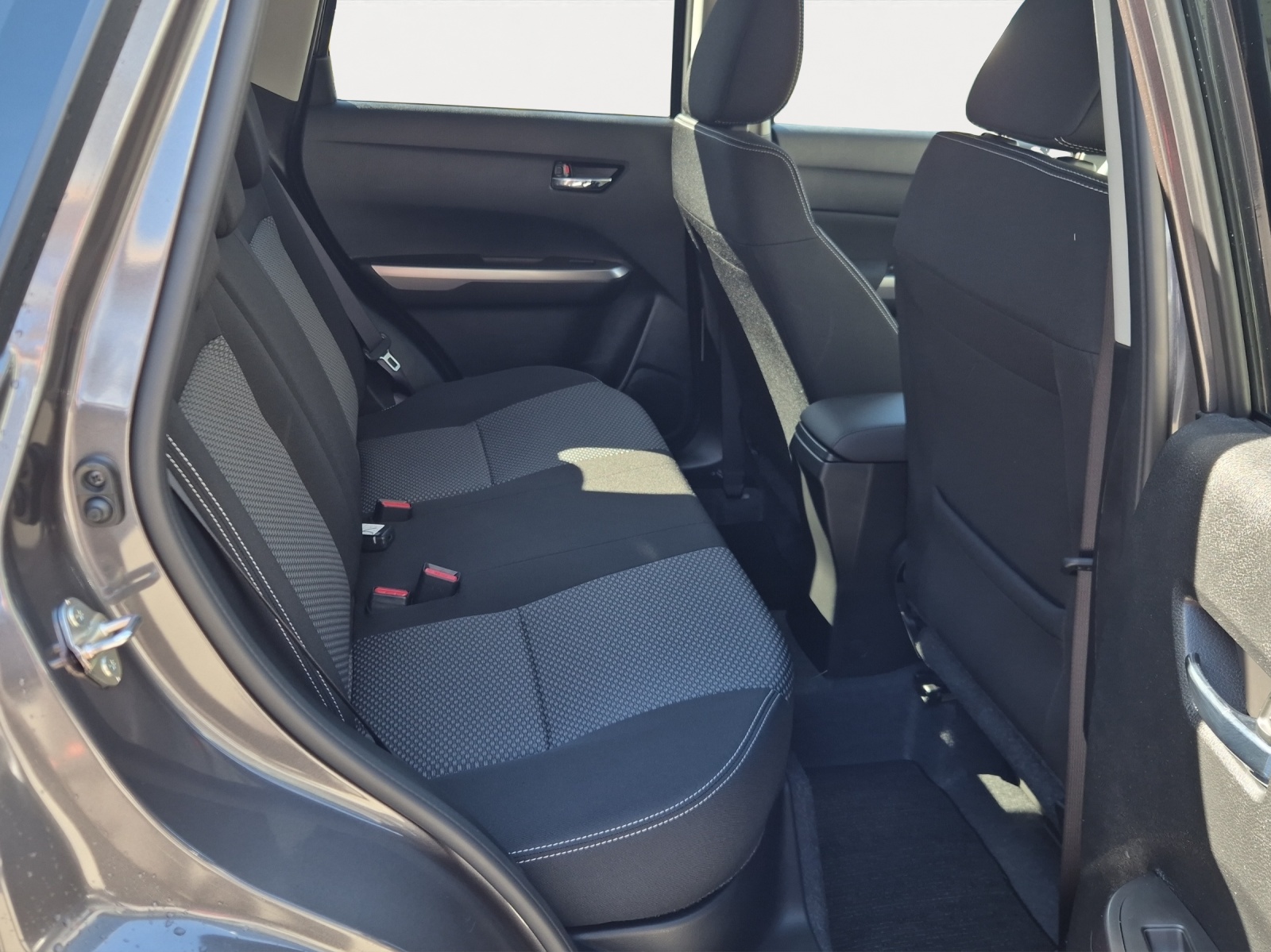 SUZUKI Vitara 1.4 Boosterjet Compact Top 4x4 Hybrid Automatic-image-13