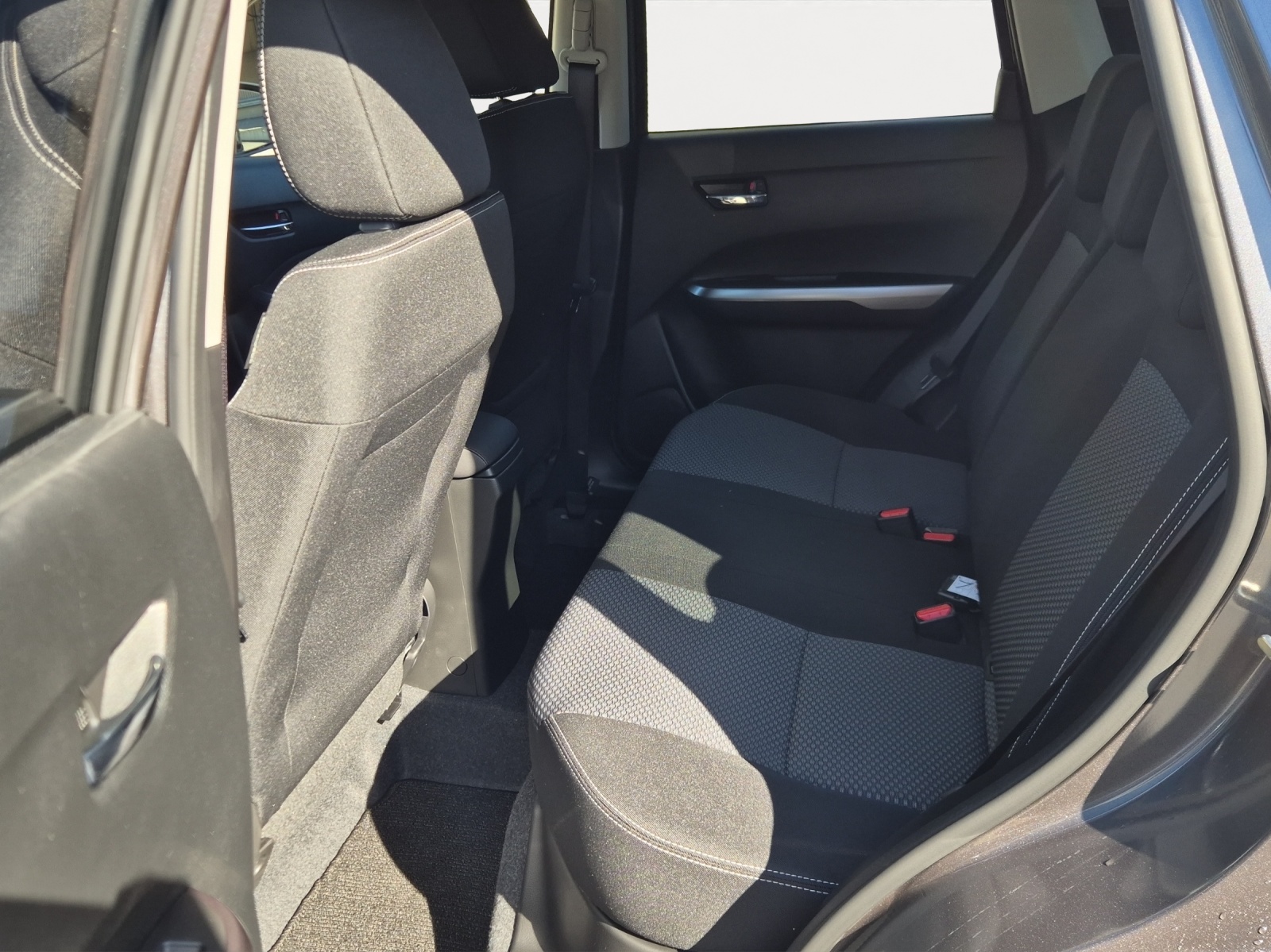 SUZUKI Vitara 1.4 Boosterjet Compact Top 4x4 Hybrid Automatic-image-10