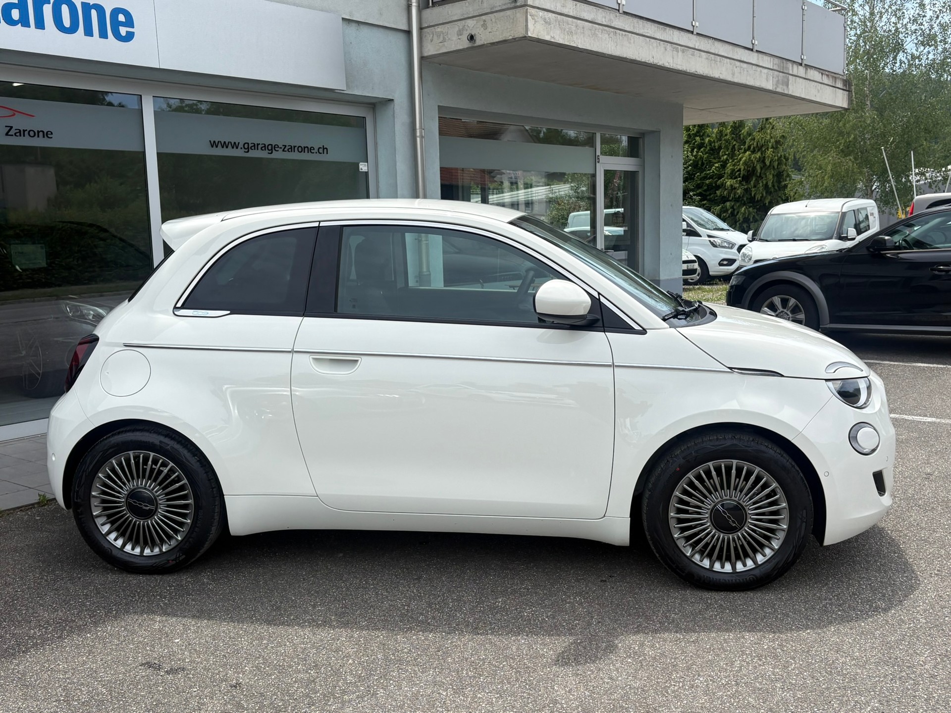 FIAT 500 electric 87 kW Swiss Edition-image-1