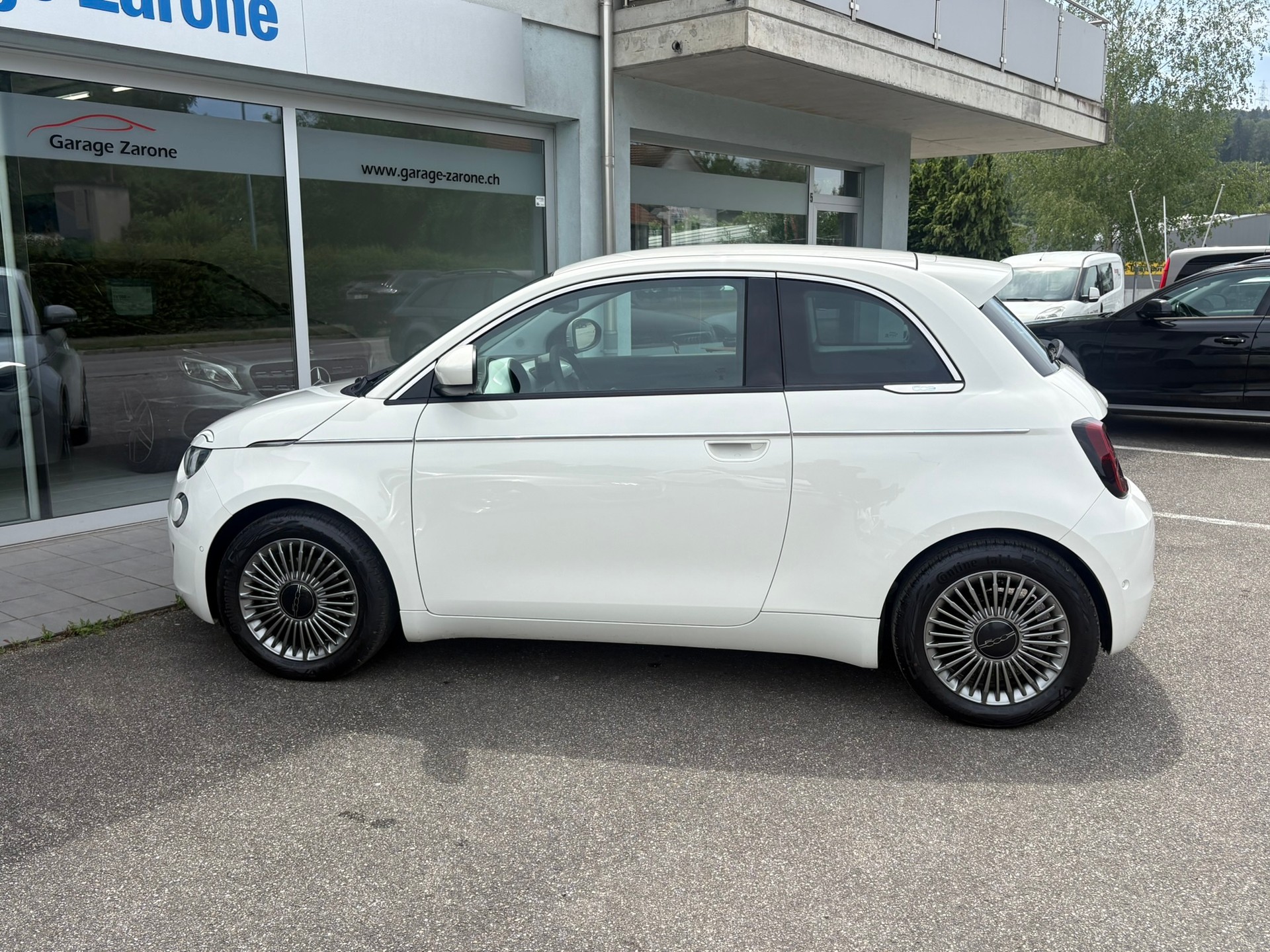 FIAT 500 electric 87 kW Swiss Edition-image-4