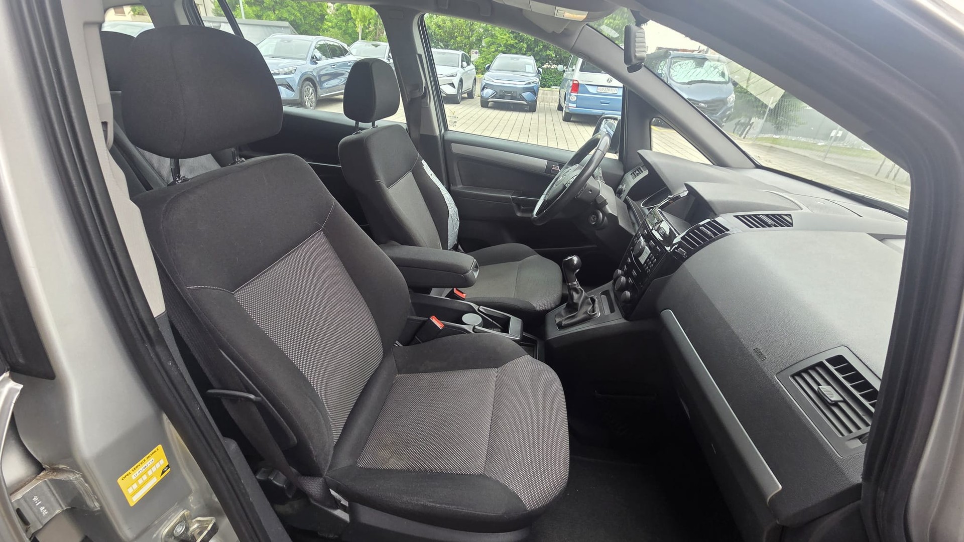 OPEL Zafira 1.8i 16V-image-8