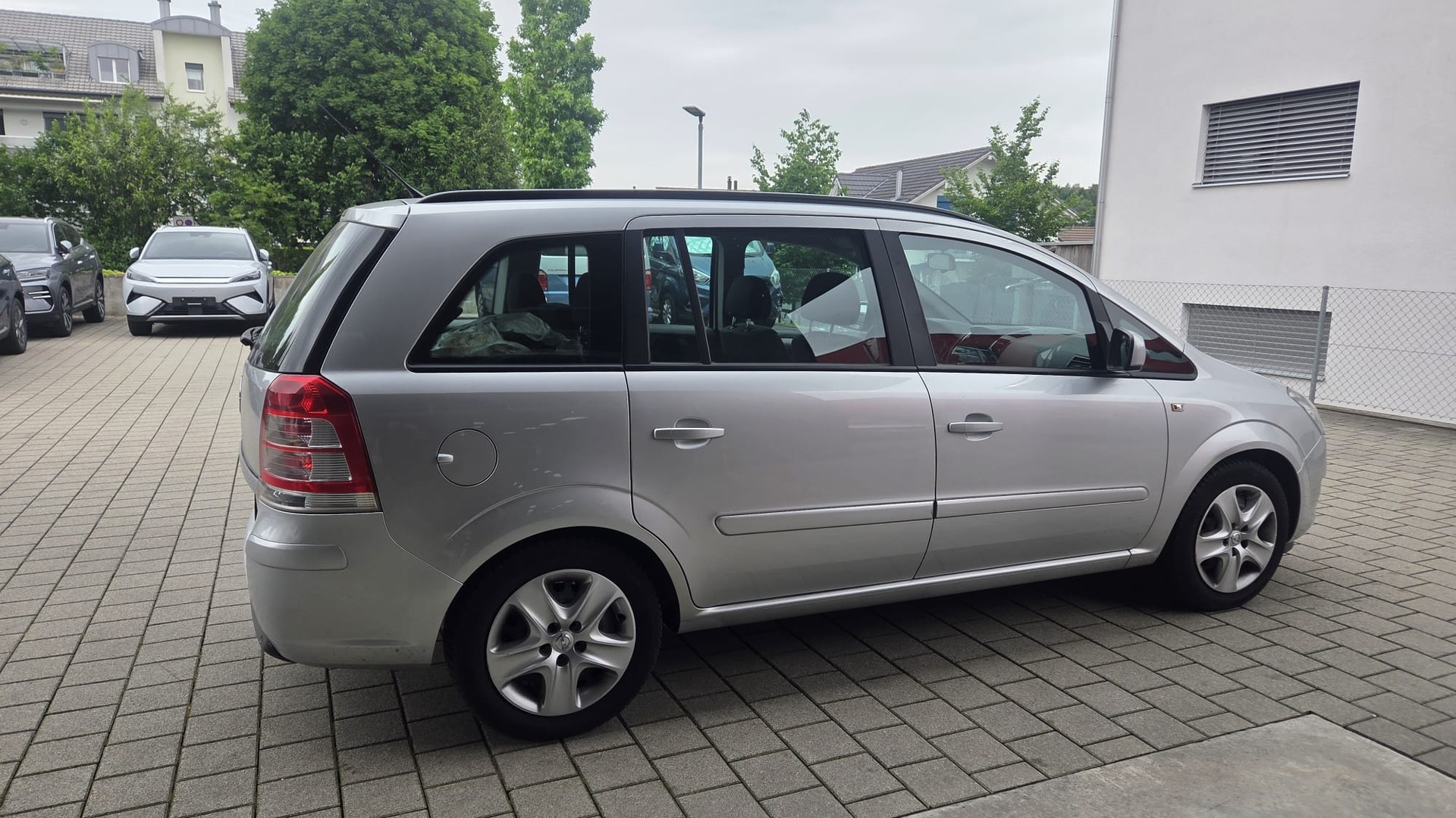 OPEL Zafira 1.8i 16V-image-5