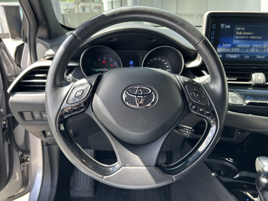 TOYOTA C-HR 1.2 Trend 4WD-image-8