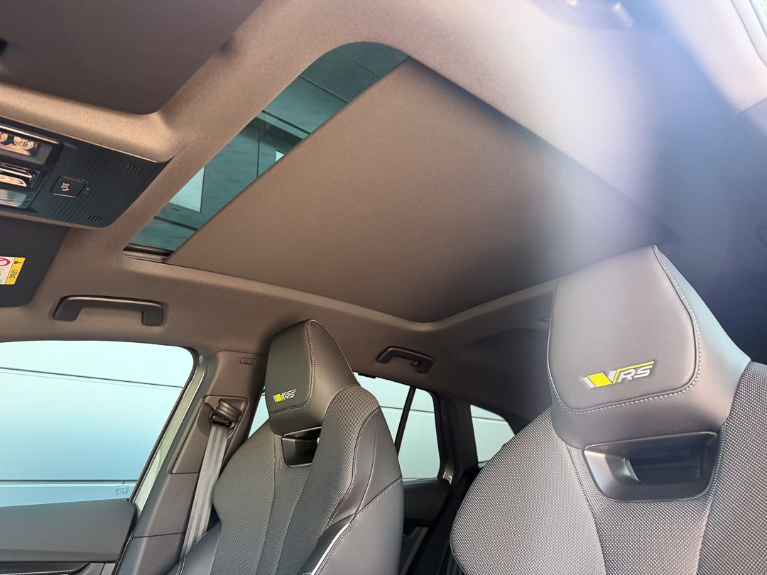 SKODA Enyaq 4x4 RS-image-8