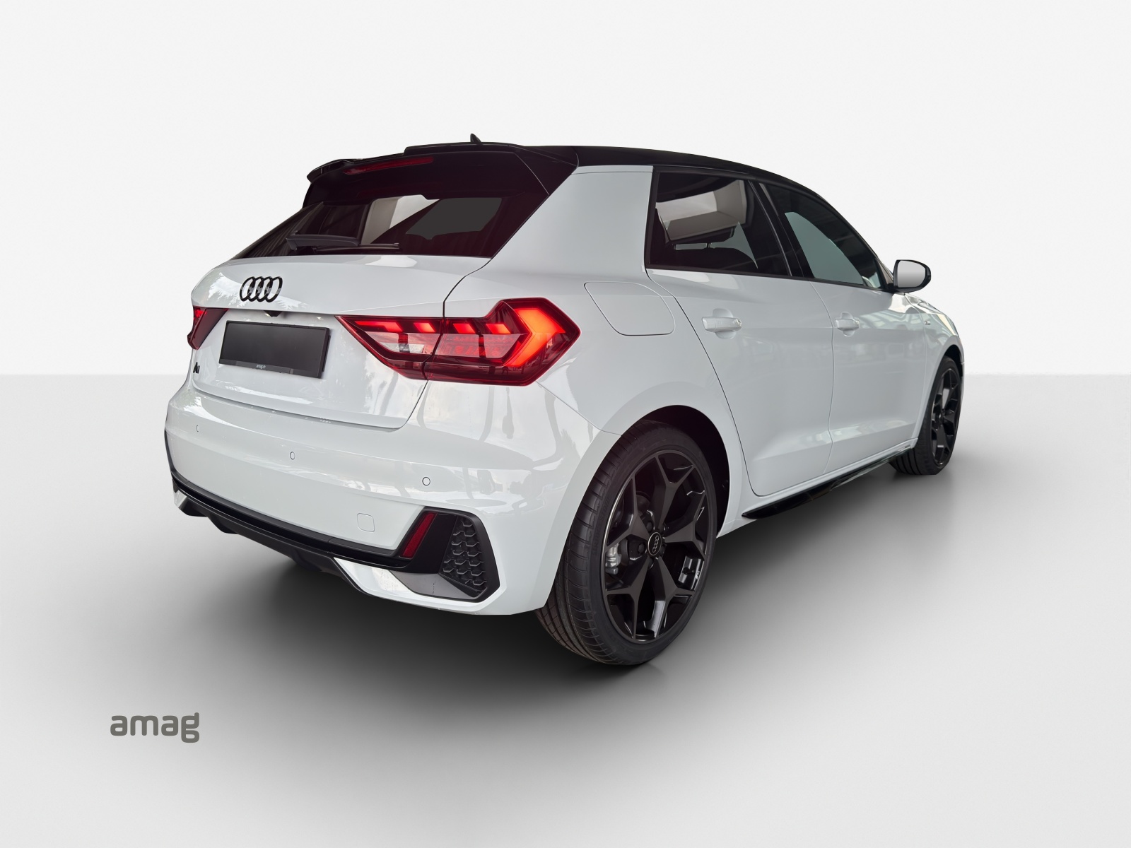 AUDI A1 Sportback 30 TFSI S Line Attraction S-tronic-image-4