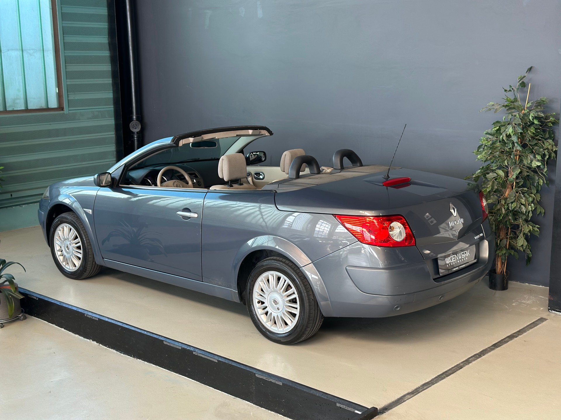 RENAULT Mégane C-C 2.0 16V Exception-image-5