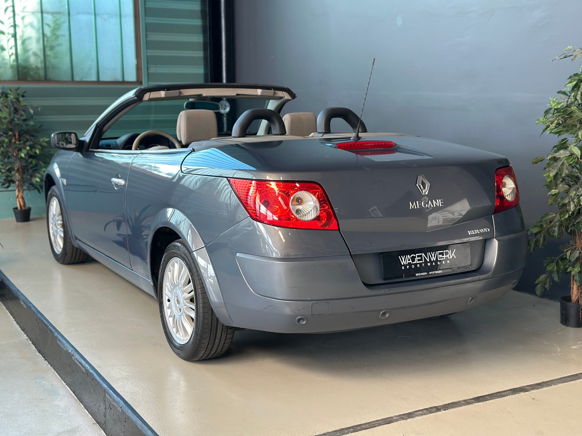 RENAULT Mégane C-C 2.0 16V Exception-image-6