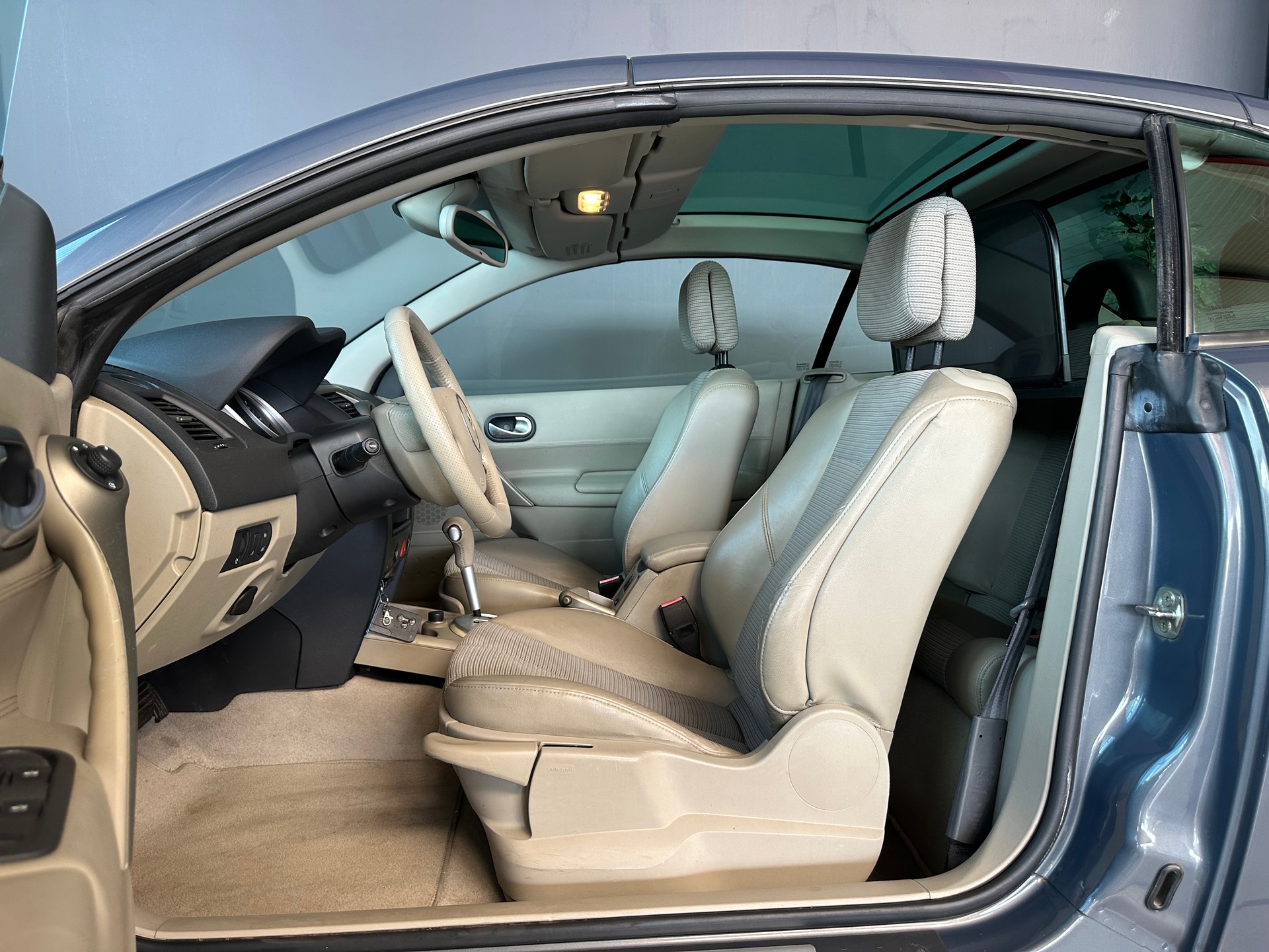 RENAULT Mégane C-C 2.0 16V Exception-image-9