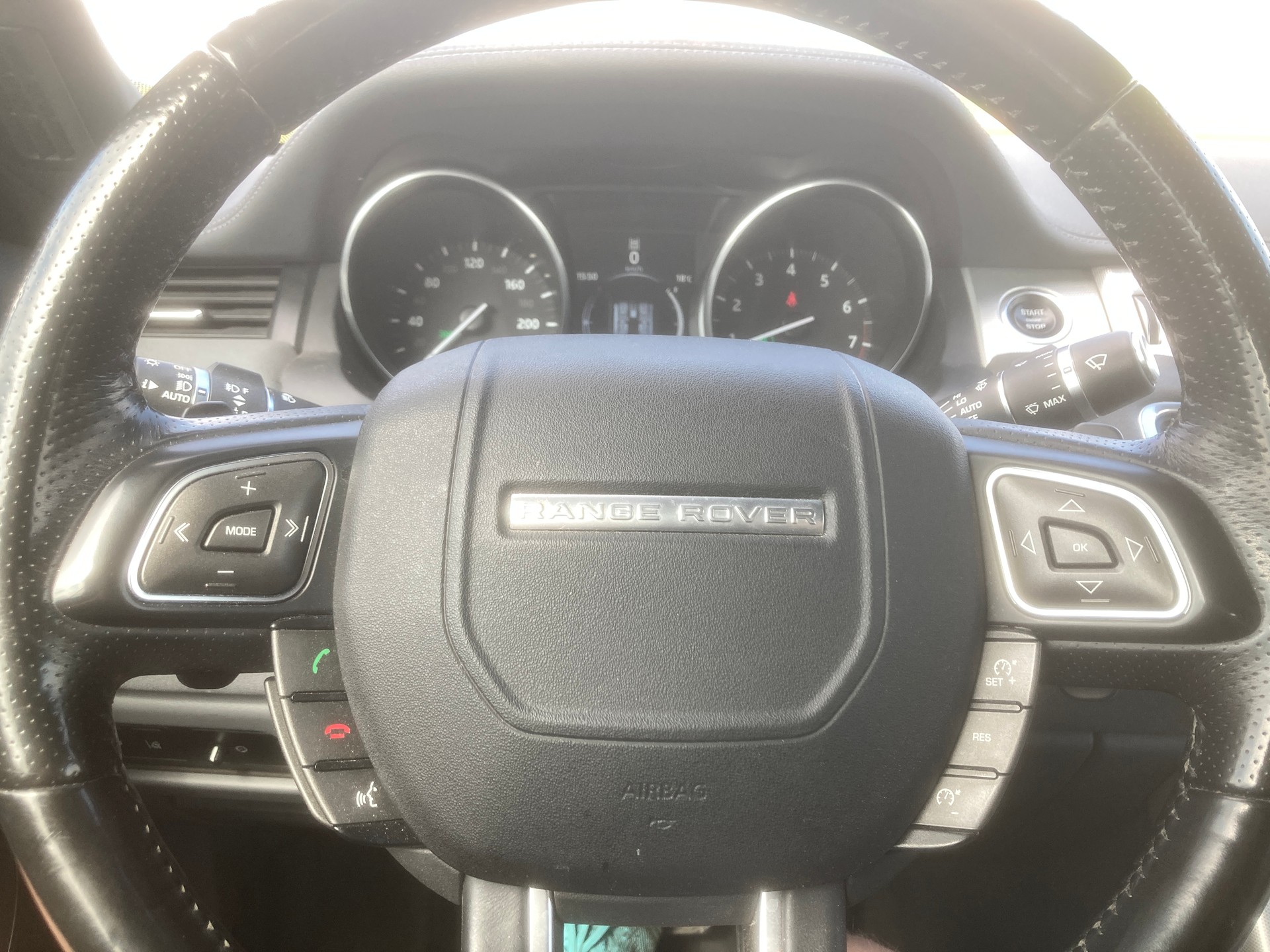 LAND ROVER Range Rover Evoque Convert. 2.0Si4 HSE Dynamic AT9-image-9