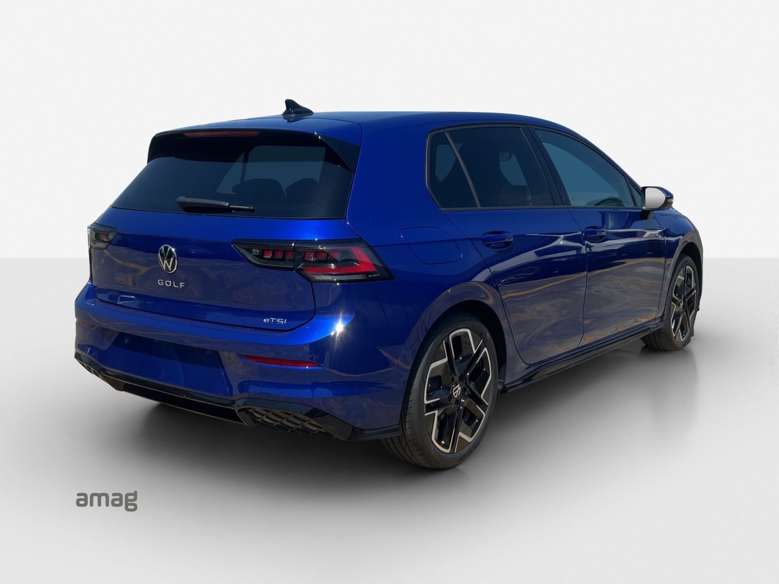 VW Golf 1.5 e TSI mHEV R-Line DSG-image-4