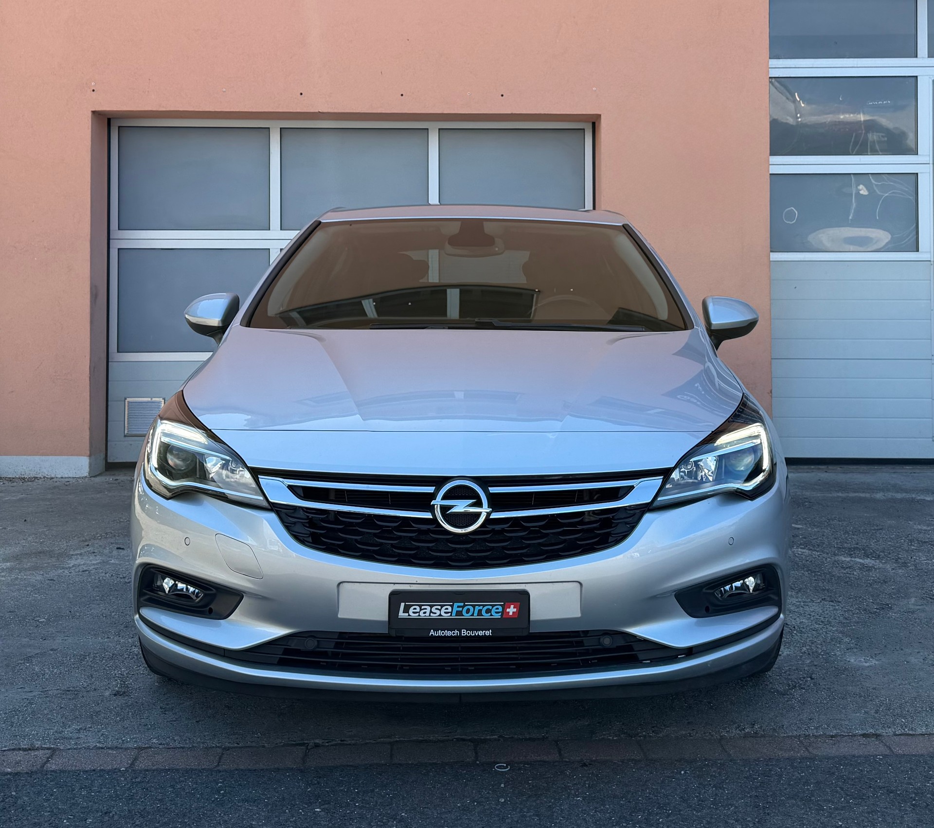 OPEL Astra 1.4i Turbo Excellence Automatic-image-4