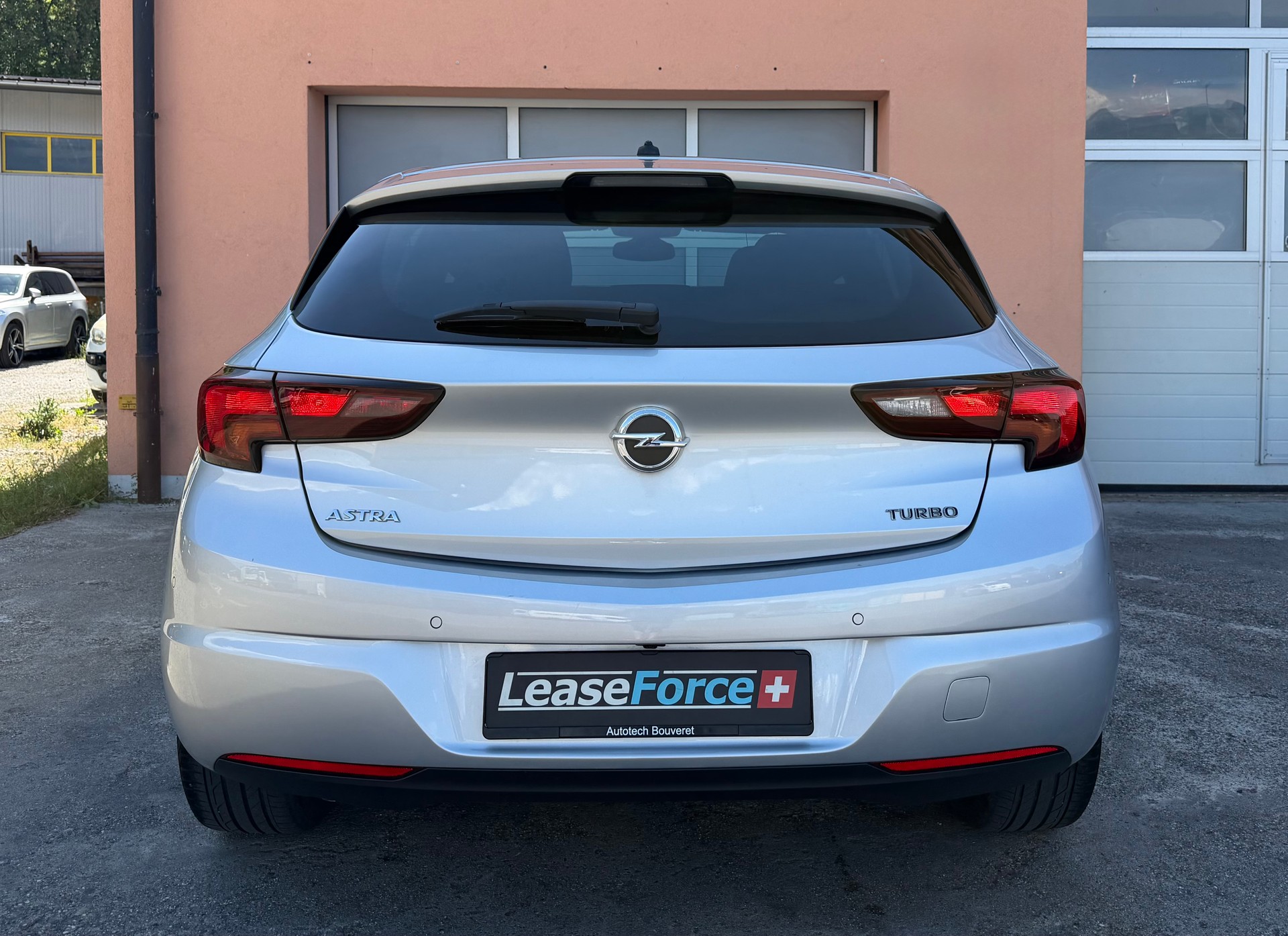 OPEL Astra 1.4i Turbo Excellence Automatic-image-5