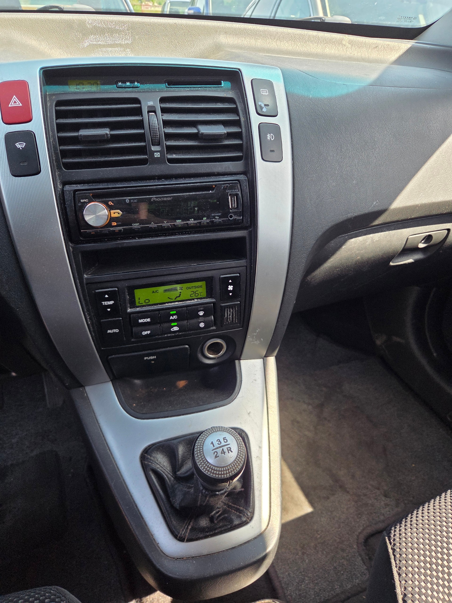 HYUNDAI Tucson 2.0 Style 4WD-image-6
