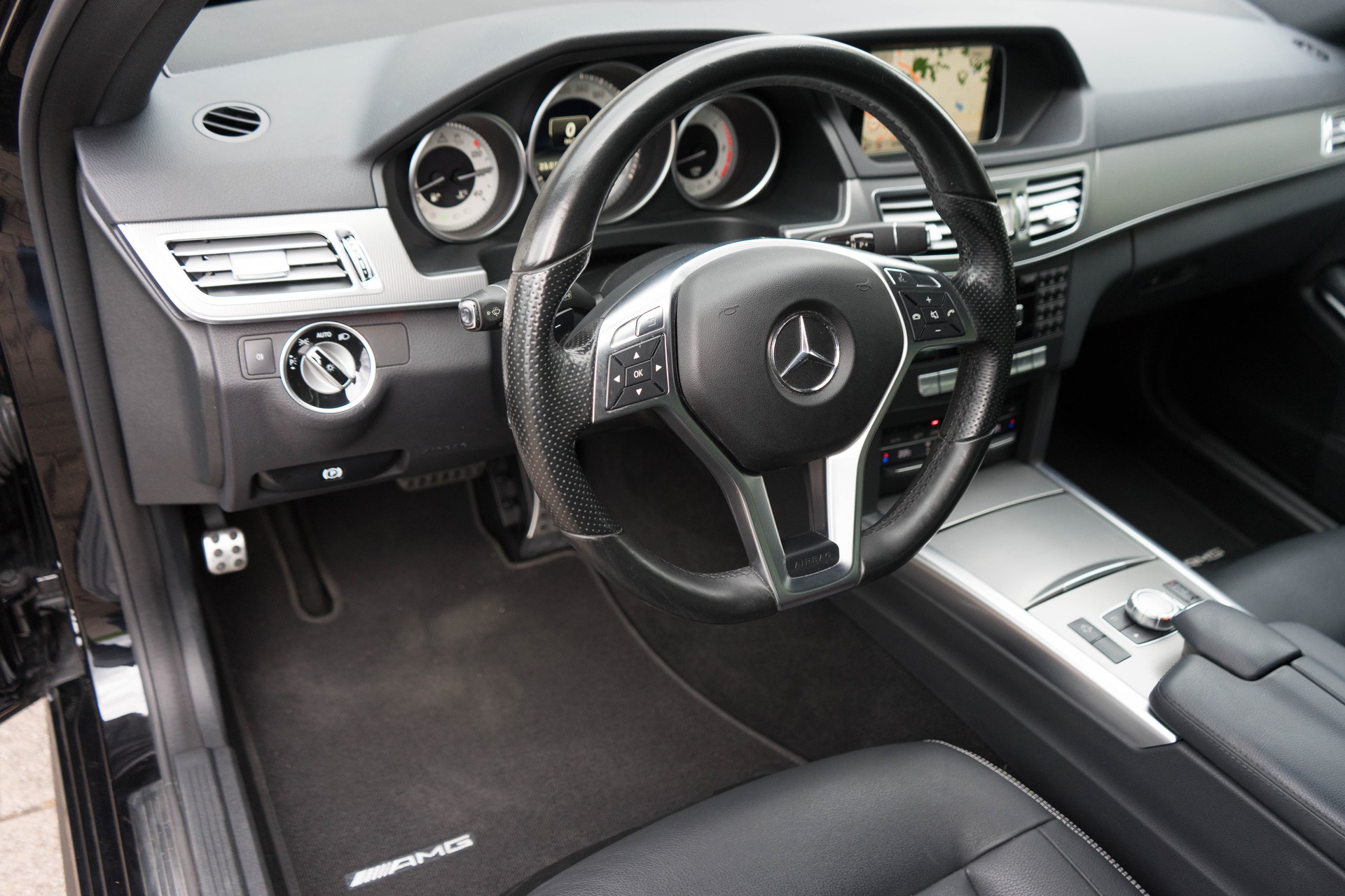 MERCEDES-BENZ E 350 CDI Avantgarde 4Matic AMG-LINE-image-17