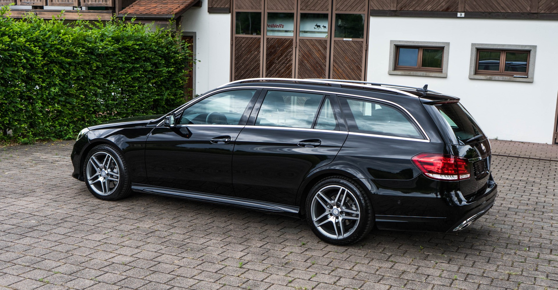 MERCEDES-BENZ E 350 CDI Avantgarde 4Matic AMG-LINE-image-5