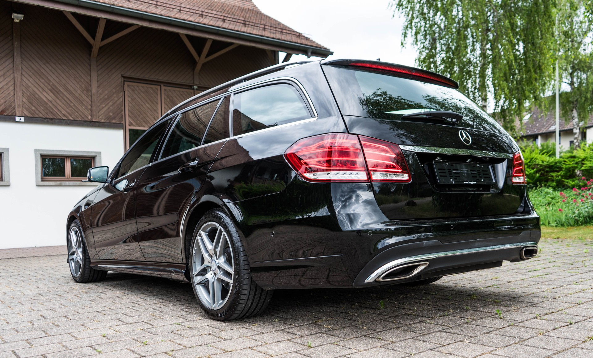 MERCEDES-BENZ E 350 CDI Avantgarde 4Matic AMG-LINE-image-30