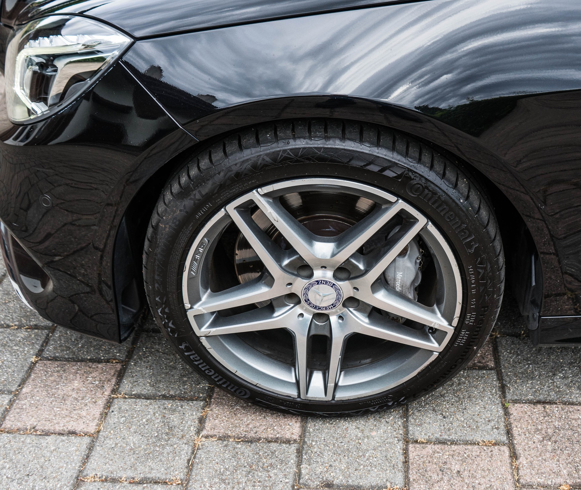 MERCEDES-BENZ E 350 CDI Avantgarde 4Matic AMG-LINE-image-25