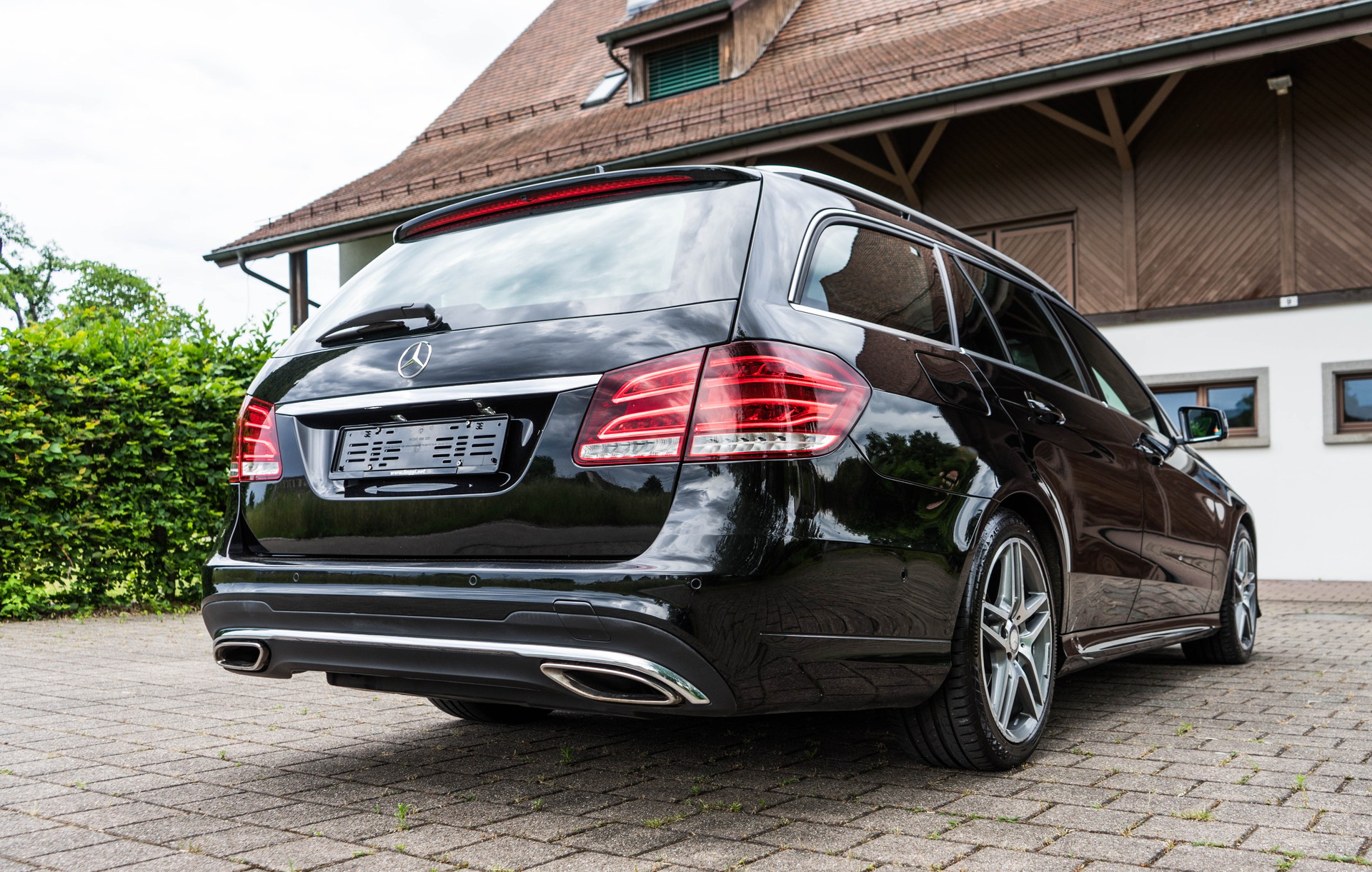 MERCEDES-BENZ E 350 CDI Avantgarde 4Matic AMG-LINE-image-29