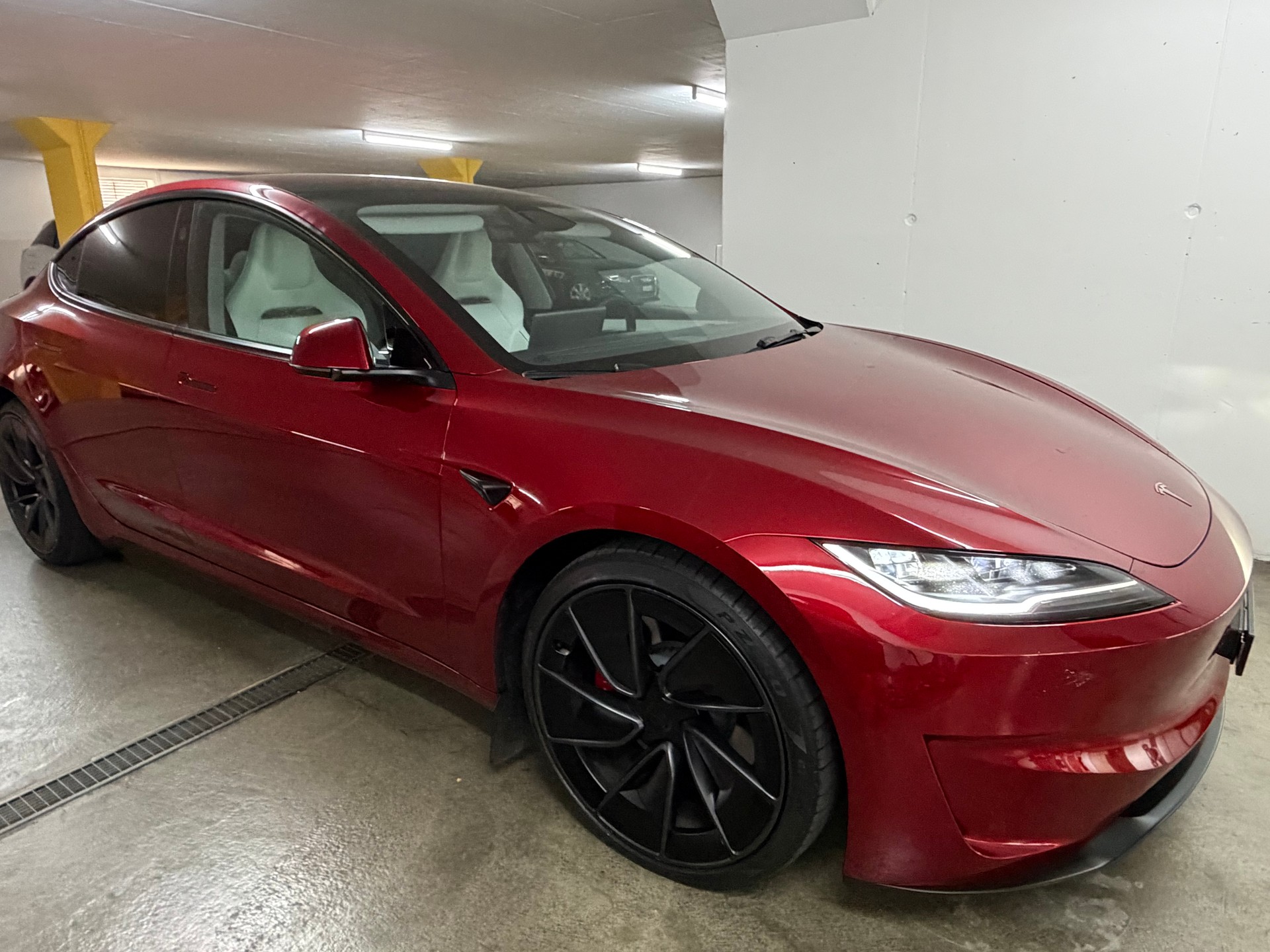 TESLA 627 PS Performance ultra red-image-0
