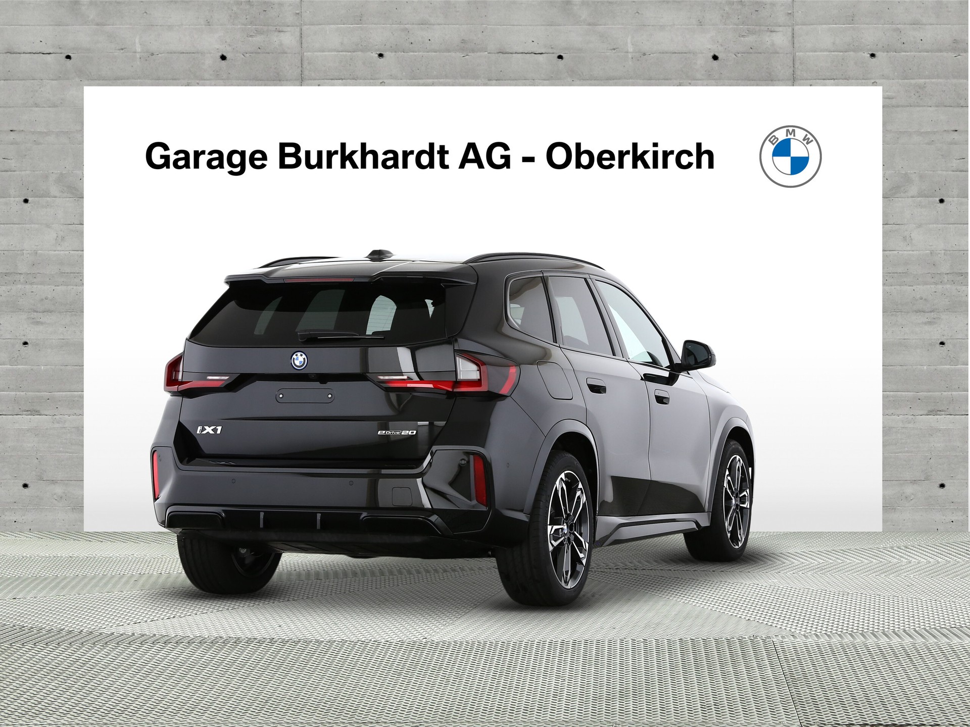 BMW iX1 eDrive 20 Ed. M Sport-image-1