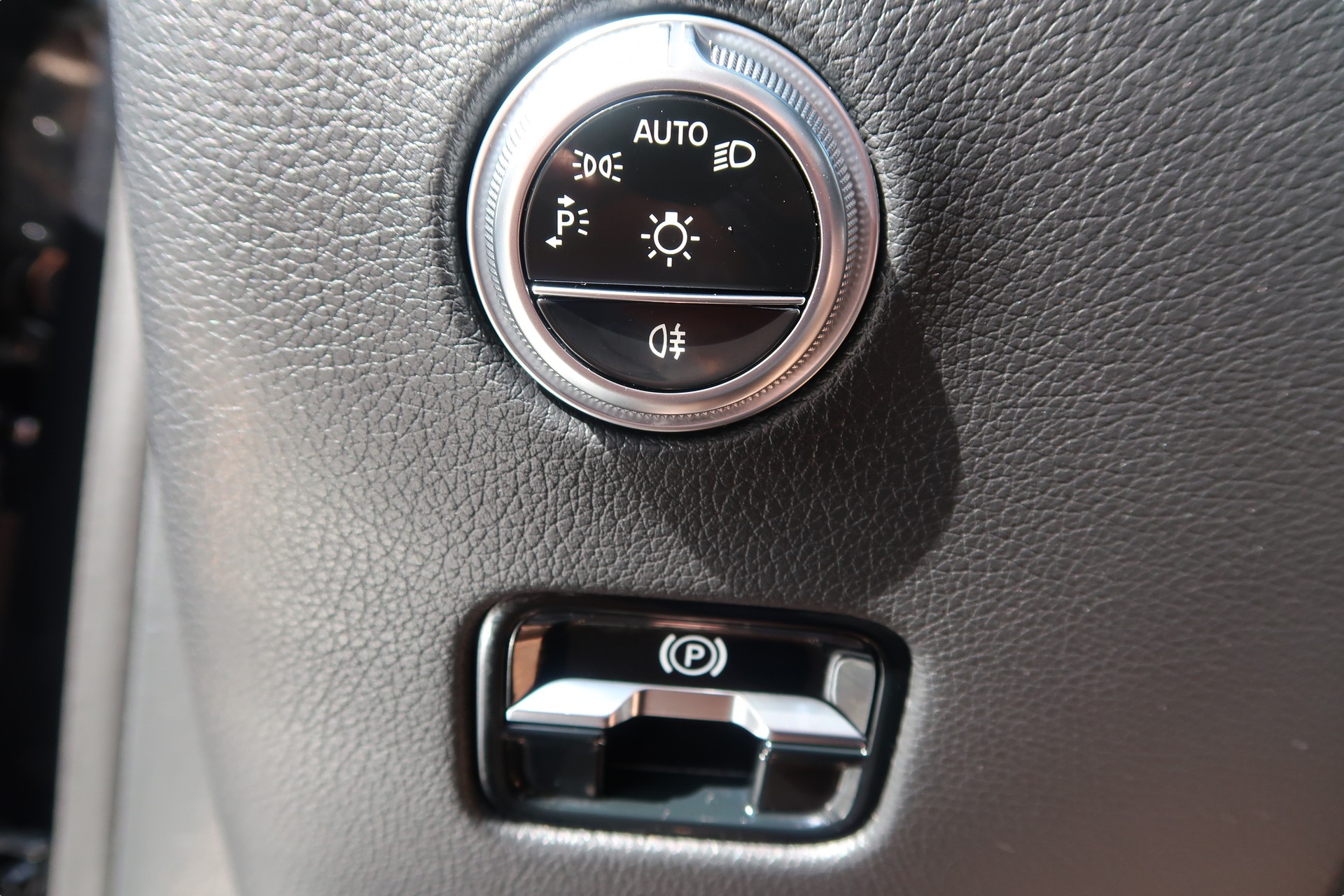 MERCEDES-BENZ GLC Coupé 220 d 4Matic 9G-Tronic-image-21
