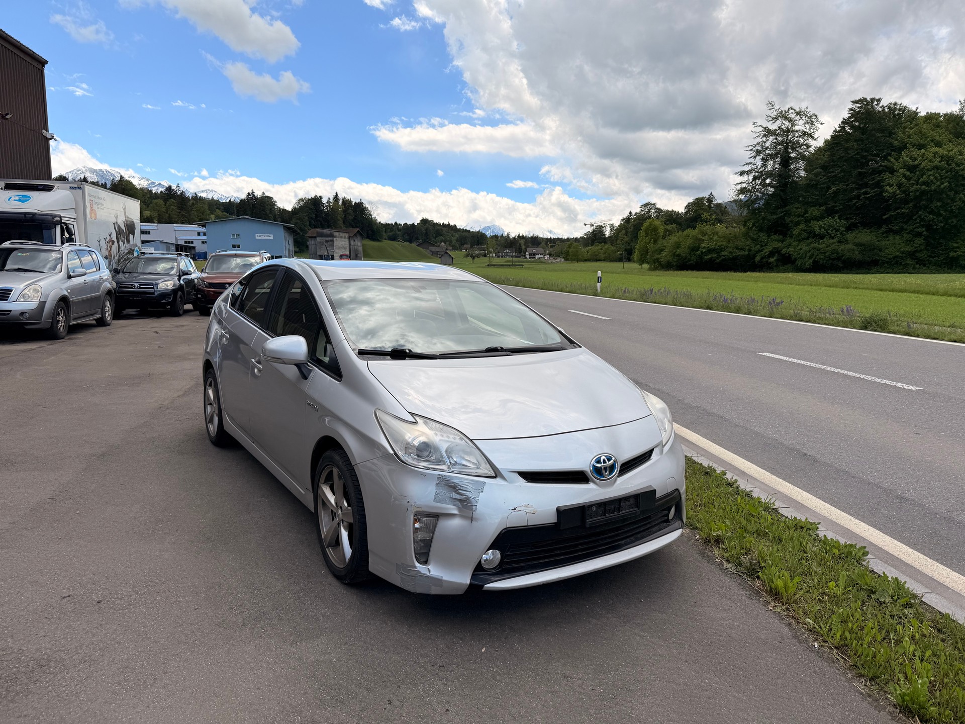 TOYOTA Prius 1.8 16V HSD Luna-image-0
