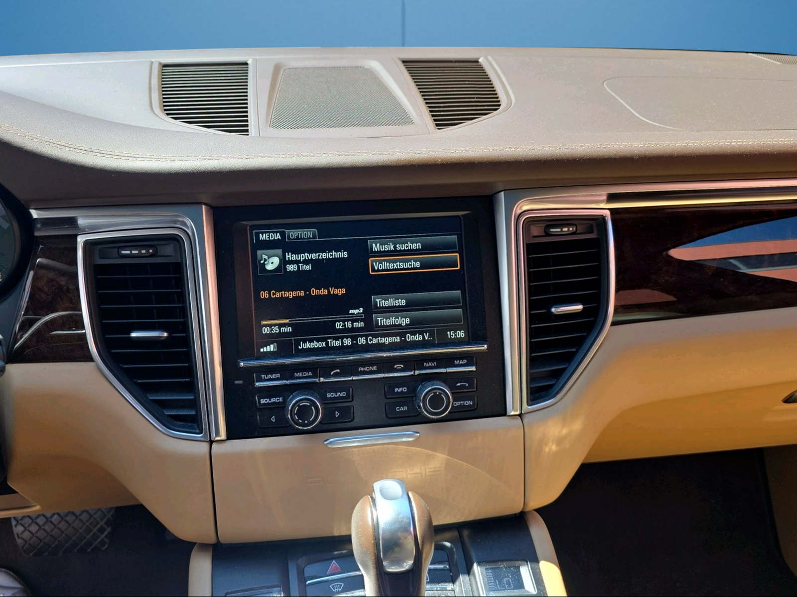 PORSCHE Macan S PDK-image-10