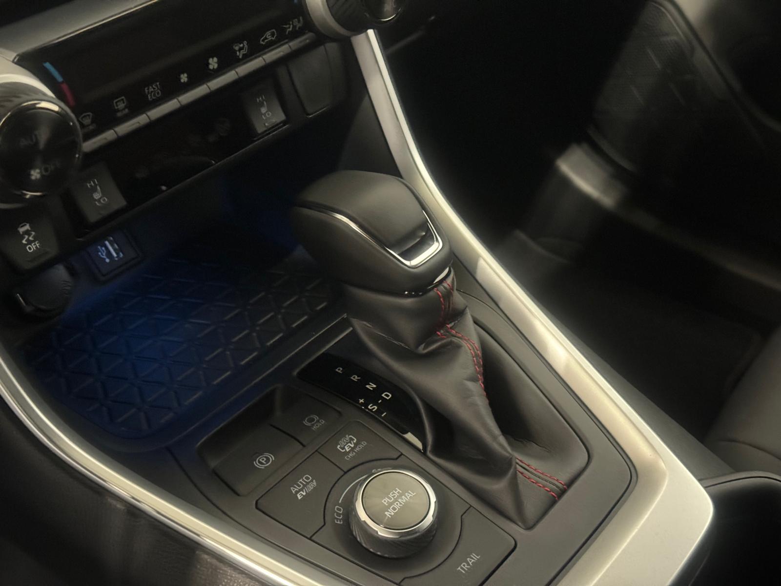 SUZUKI Across 2.5 PHEV Compact Top 4x4-image-8