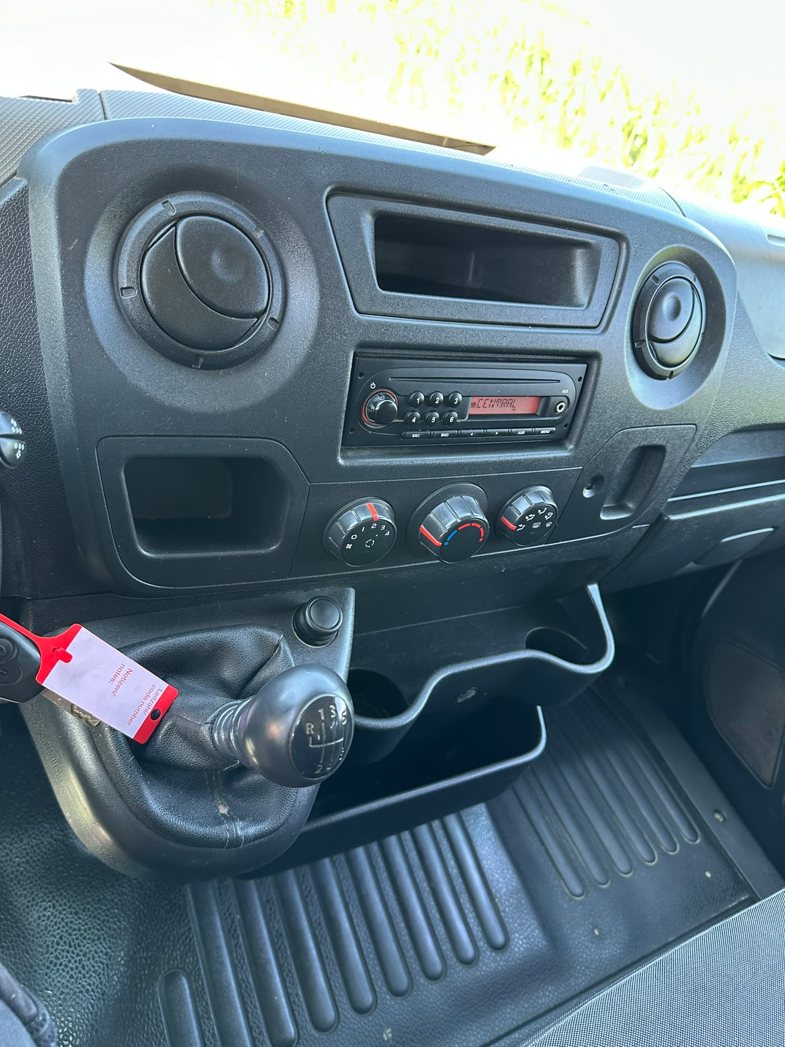 RENAULT Master T35 2.3dCi L2H1-image-16