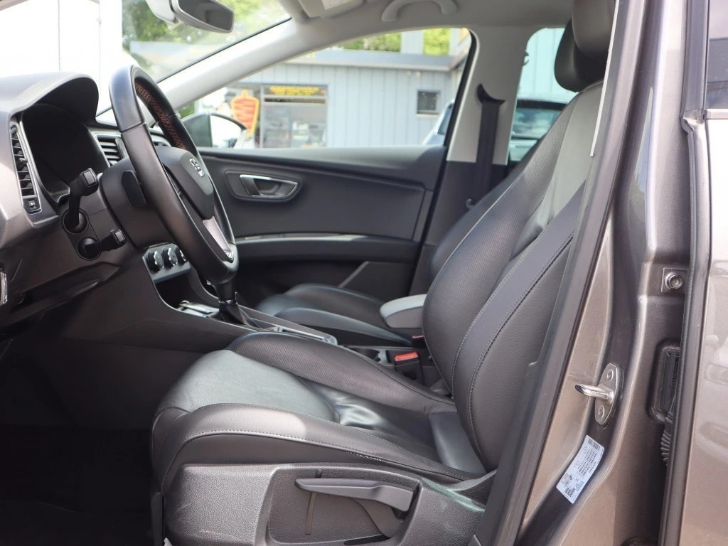 SEAT Leon ST 2.0 TDI CR X-Perience 4Drive DSG ** Voll-Leder Ausstattung ** G:Navi mit RF-kamera **-image-10