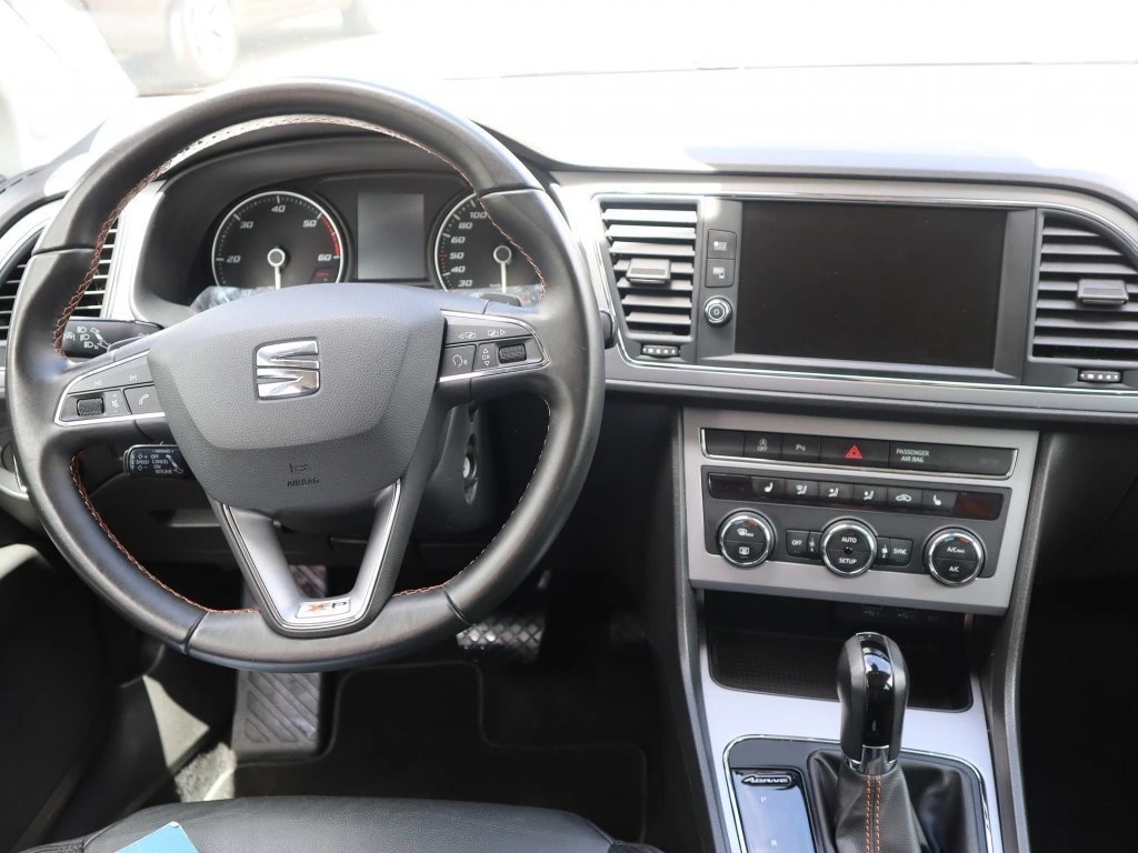 SEAT Leon ST 2.0 TDI CR X-Perience 4Drive DSG ** Voll-Leder Ausstattung ** G:Navi mit RF-kamera **-image-9