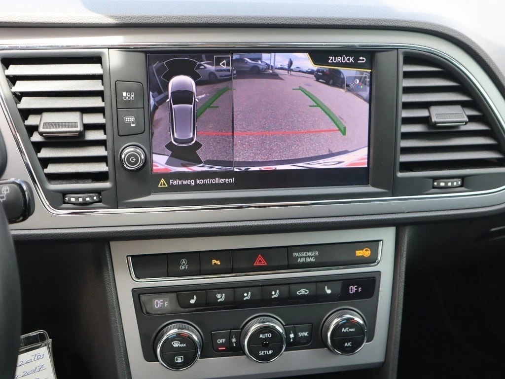 SEAT Leon ST 2.0 TDI CR X-Perience 4Drive DSG ** Voll-Leder Ausstattung ** G:Navi mit RF-kamera **-image-8