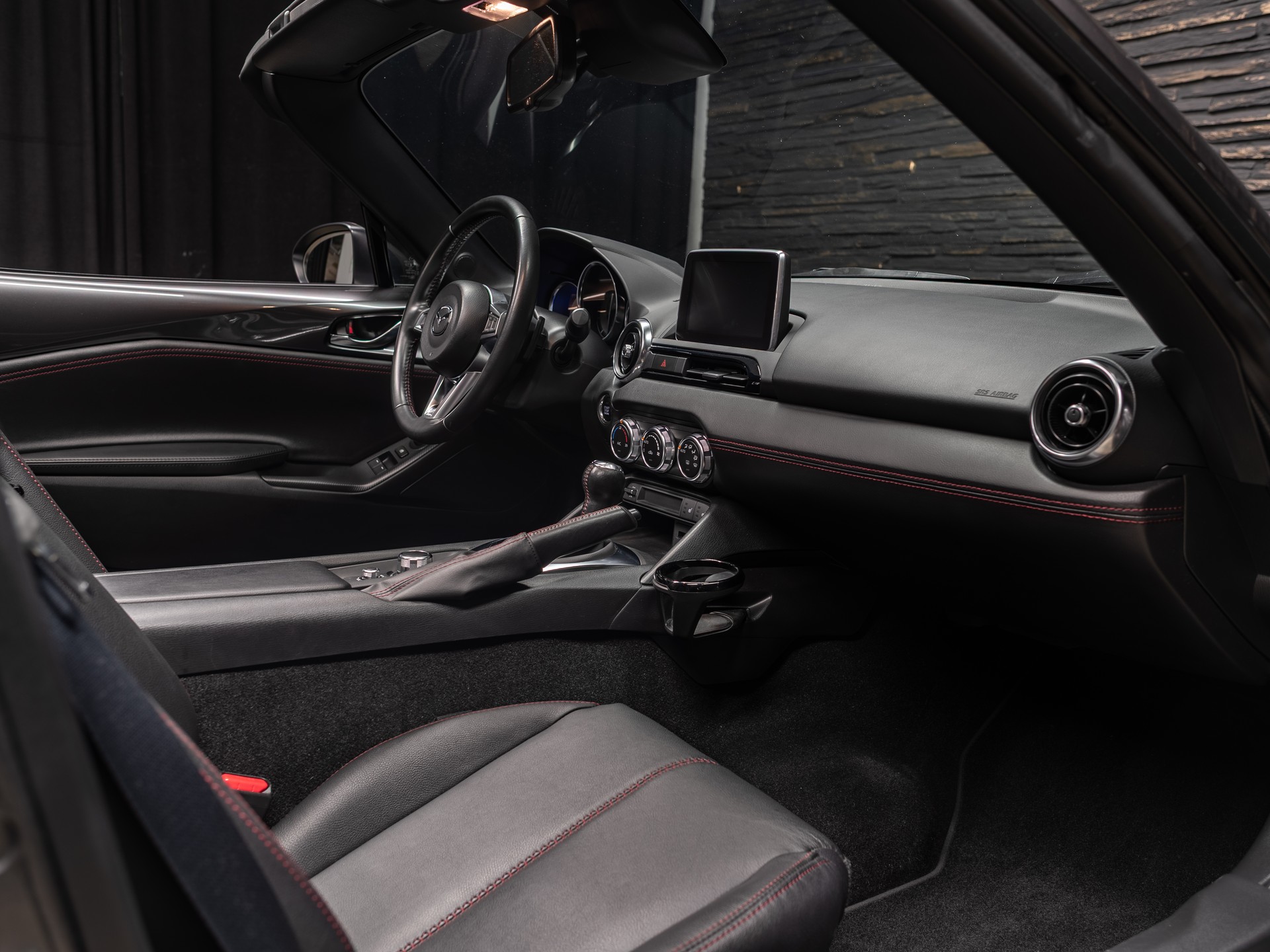 MAZDA MX-5 RF SKYACTIV-G 160 Revolution Automat-image-9