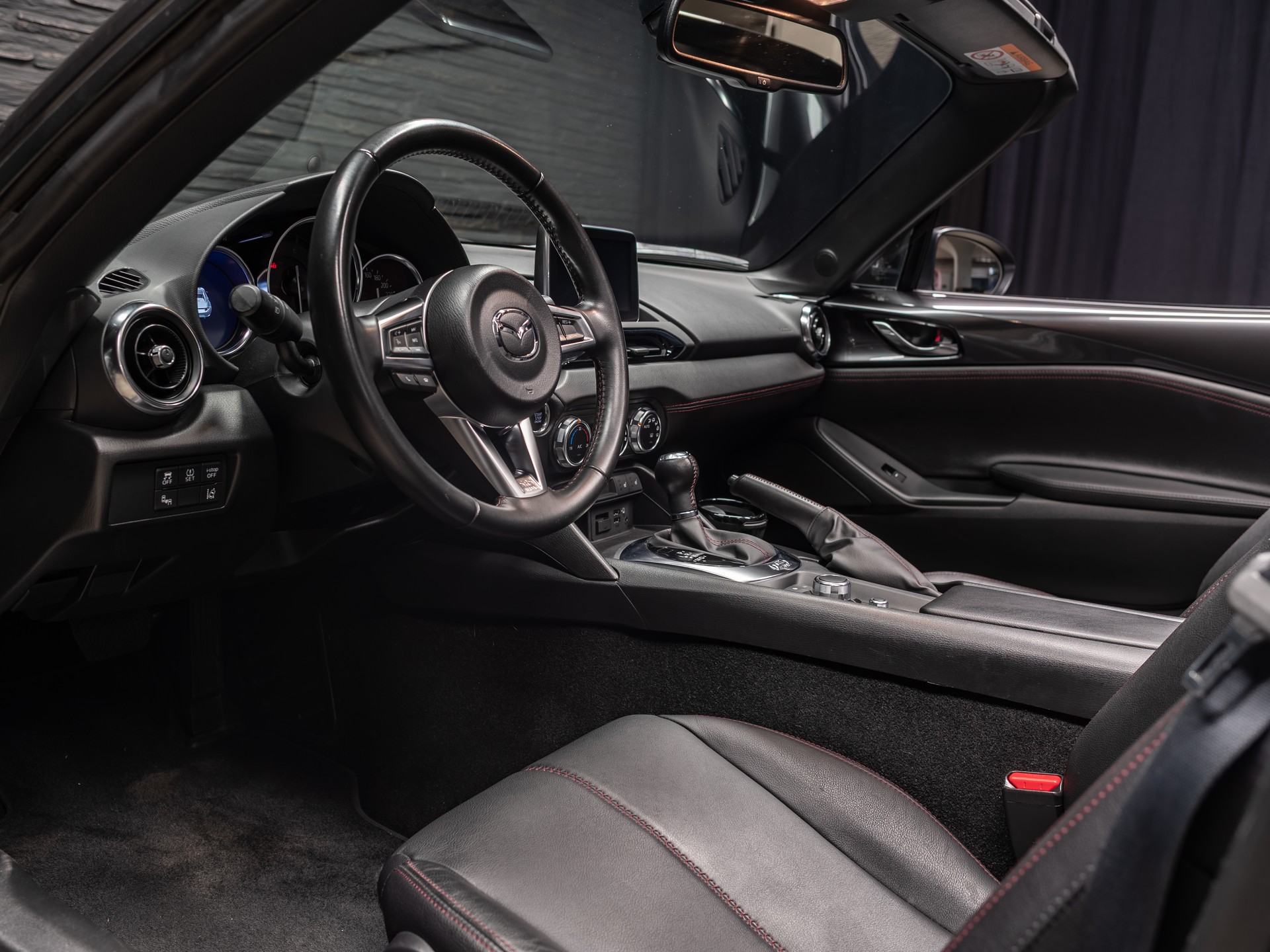 MAZDA MX-5 RF SKYACTIV-G 160 Revolution Automat-image-27