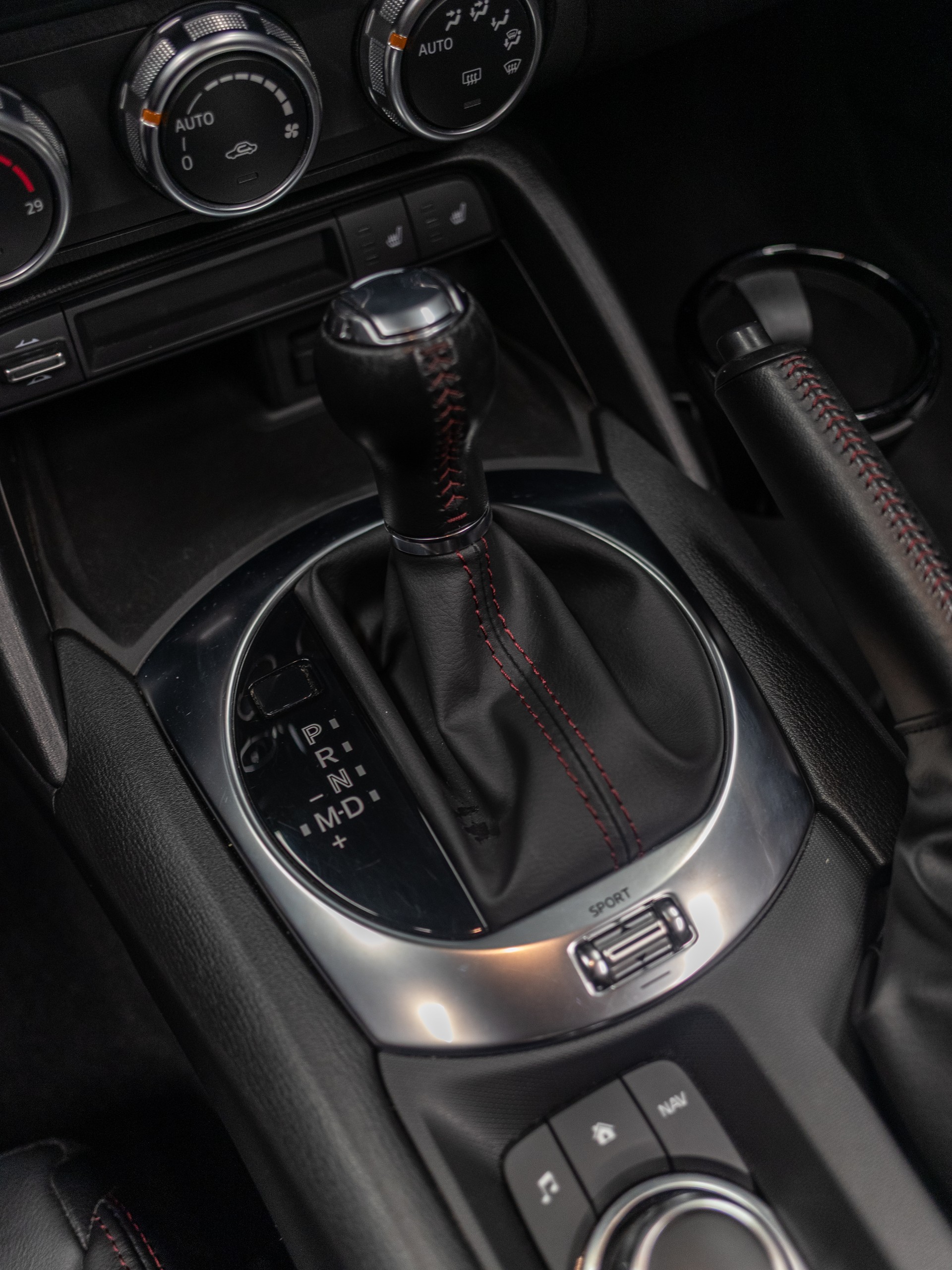 MAZDA MX-5 RF SKYACTIV-G 160 Revolution Automat-image-29