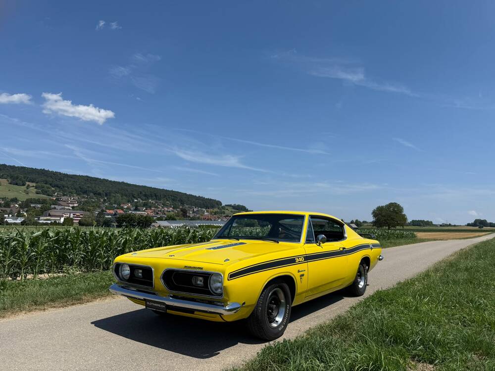 PLYMOUTH Barracuda